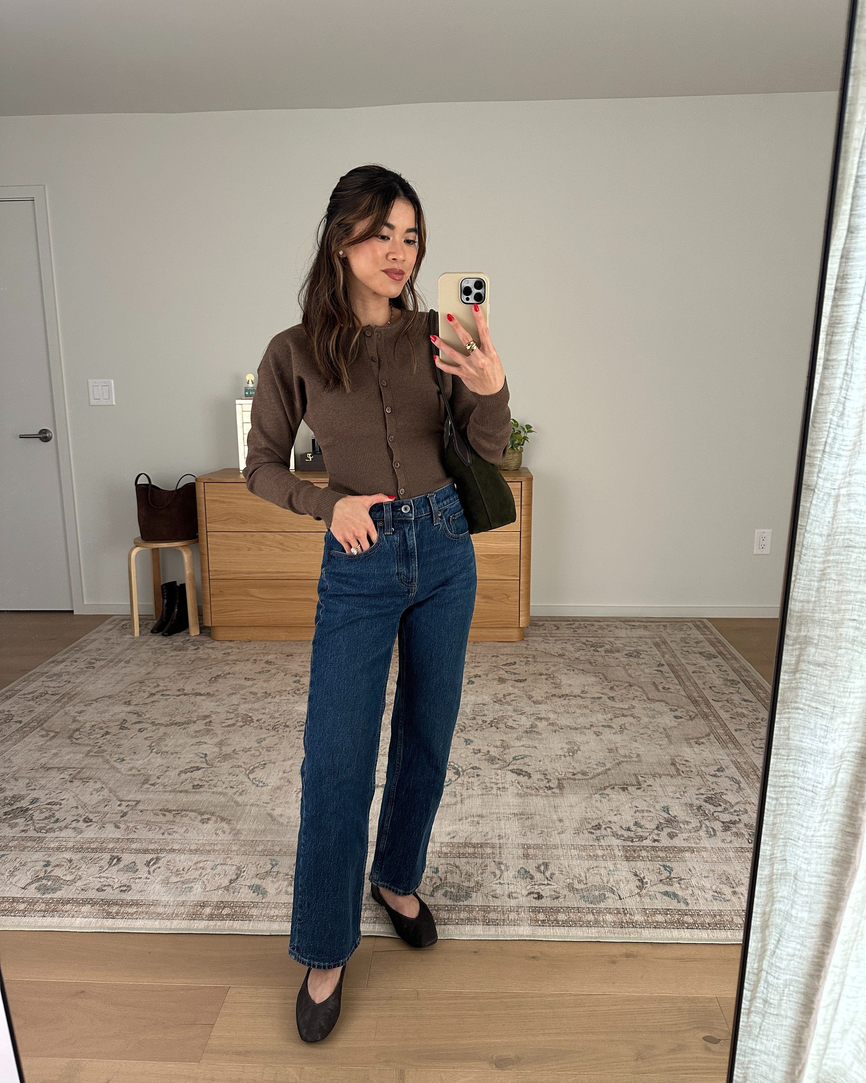 Are you looking for a fall cardigan? This @Aritzia sweater is so flattering!

Sizing info: 
-Aritzia Golightly Cardigan - Wonder Yarn (Size XS in Heather Dark Chocolate) 
-Abercrombie High Rise 90s Relaxed Jeans (Size 23 Extra short in Dark Wash)

Aritzia Fall New Arrivals, Aritzia Sweaters, Aritzia best sellers, best pieces from Aritzia for petite, what pants from Aritzia will fit if youre petite, Petite style guide, how to dress if you’re petite, Petite style, petite fashion, mom outfit, mom style, petite pants, petite outfit ideas, petite outfits, best pants for petite, petite denim, Fall style, Fall outfits, vacation outfits, denim for petite, Aritzia try on,

#LTKootd #LTKSeasonal #LTKPetite