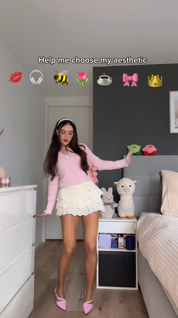 4 aesthetic 4 outfits 🩷 

Preppy grey black outfit • pink soft girl outfit • black red edgy outfit • old money beige outfit 


#LTKstyletip #LTKspring #LTKsummer