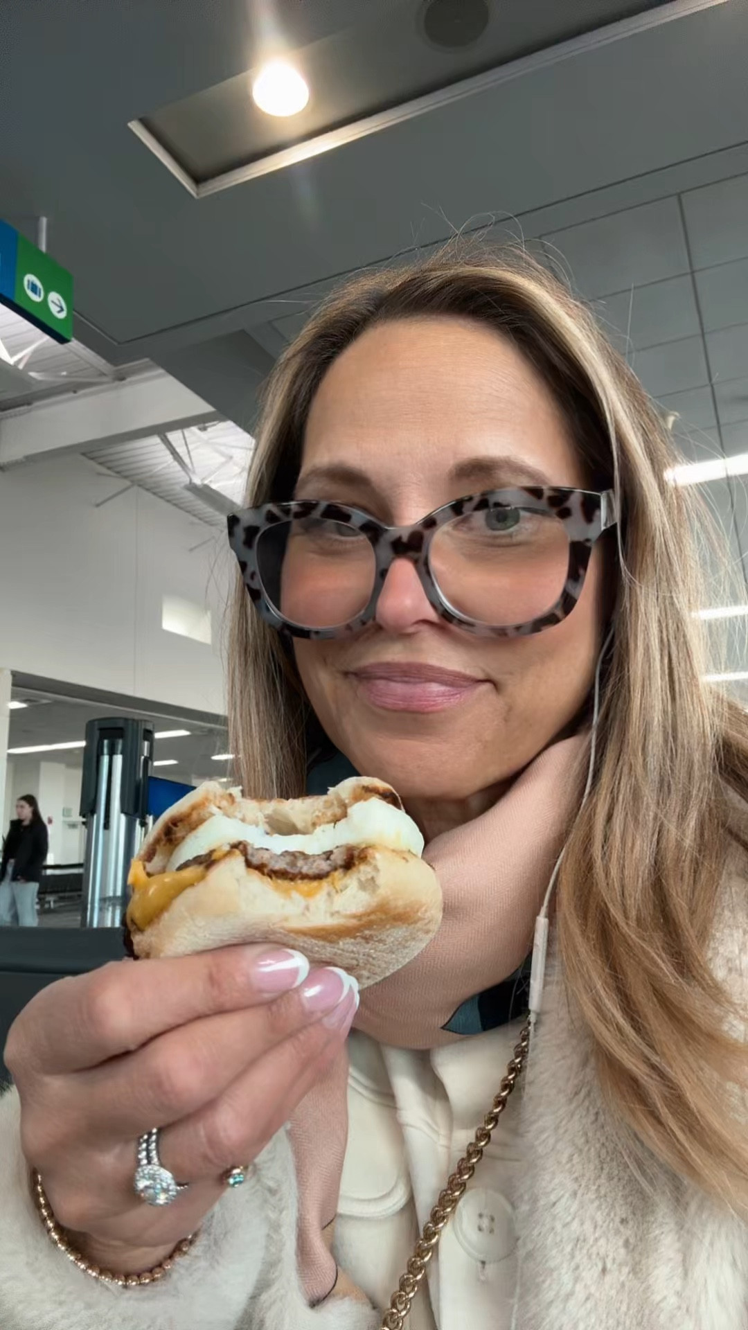 RULE BREAKER!

Are you one too? It’s ok to indulge once in a while, am I right?