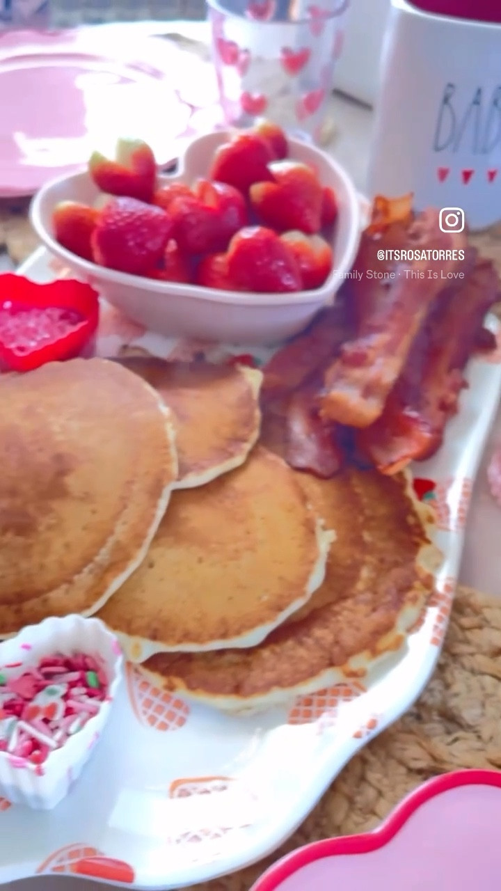 Family breakfast suprise to my love ones 💖 a little sprinkle of love and laughter, so thankful! 


#breakfastwithloves #lovebreakfast #heartstrawberries #brunch  #pancakes #desayuno #familia #amor #love #loveisontheair

#LTKmomlife #LTKKids #LTKHome