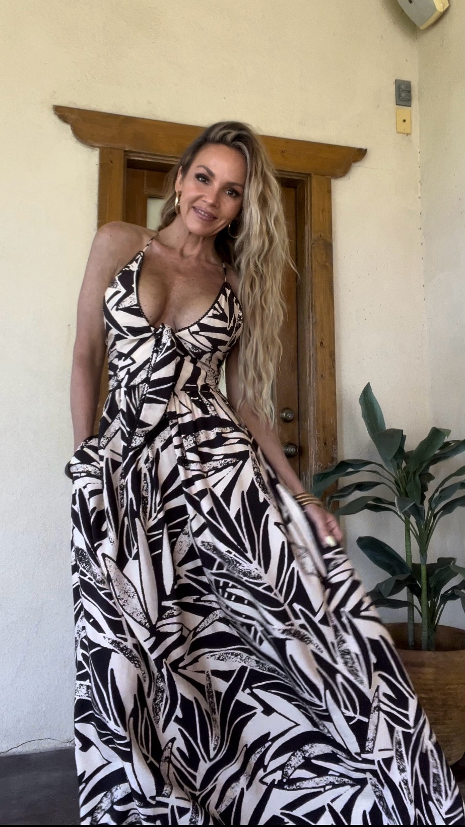 Vici Vacation Must Haves!!!
•
#vici #maxidress #vacationdress #beachdress #beachoutfits #springbreakoutfits #fashionover40 #beachvacaylooks #beachwear #summerdress #summerdresses #beachdresses #dresses #summerfashion #springfashion #vacationfashion #beachmaxi

#LTKOver40 #LTKFindsUnder100 #LTKTravel