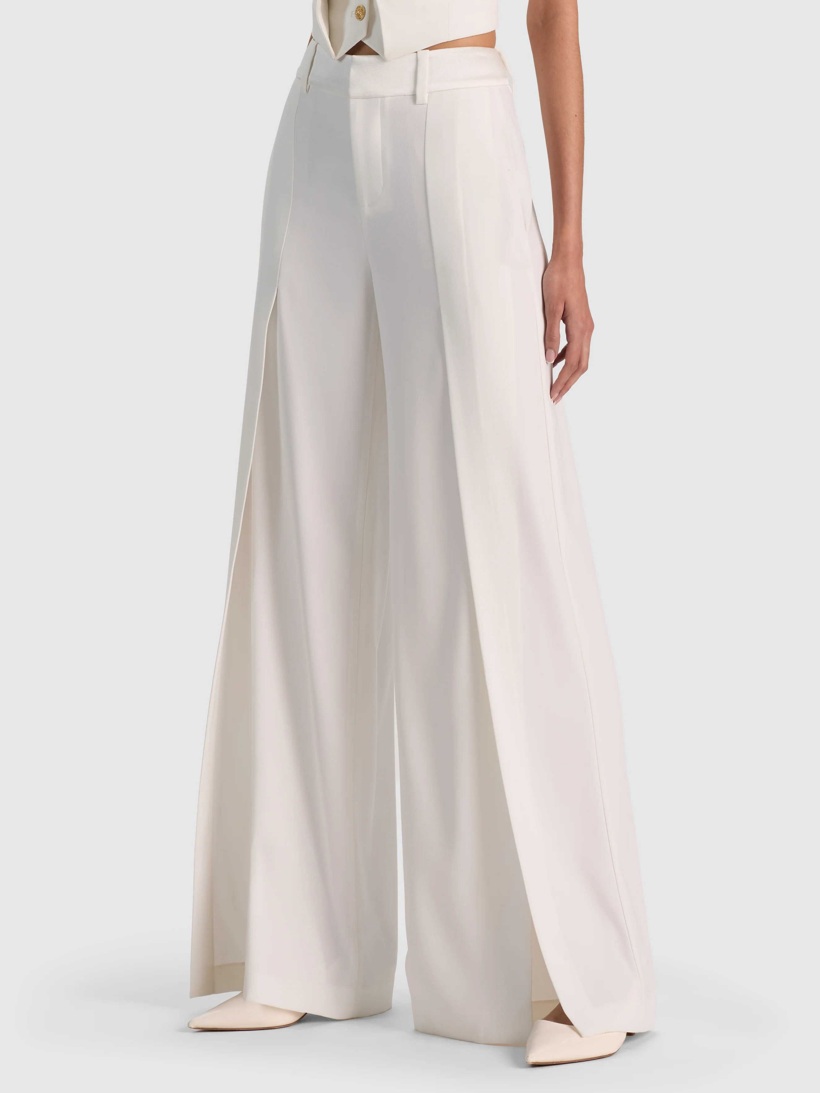 Wade Open Pleat Trouser - Off White | Alice + Olivia