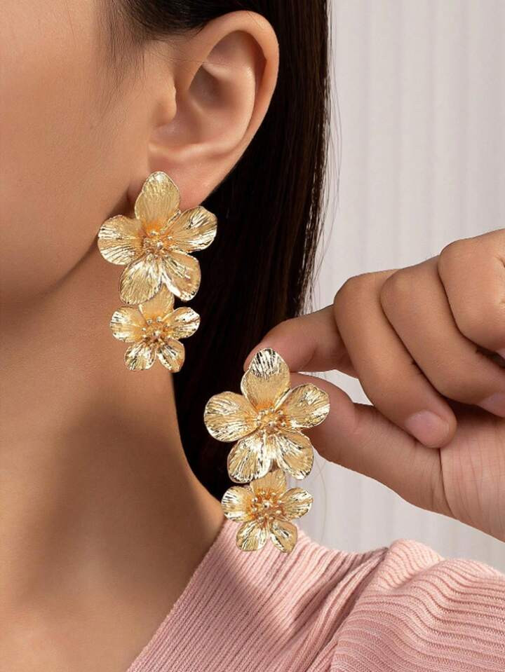 1pair Fashionable And Elegant Flower Shaped Alloy Earrings, Four Seasonal Golden Minimalist Ear D... | SHEIN