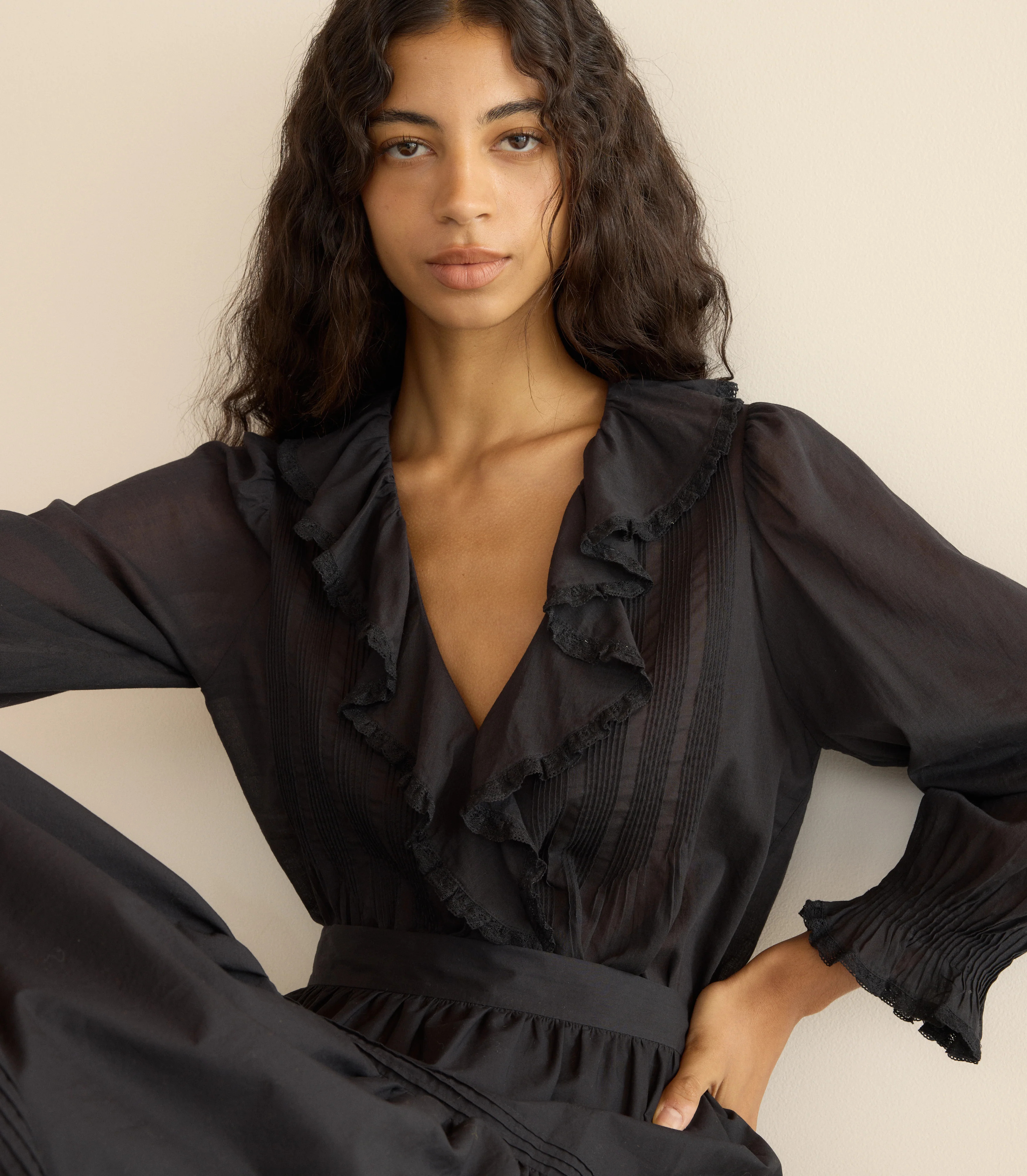 Hardy Top - Black | DÔEN | DOEN