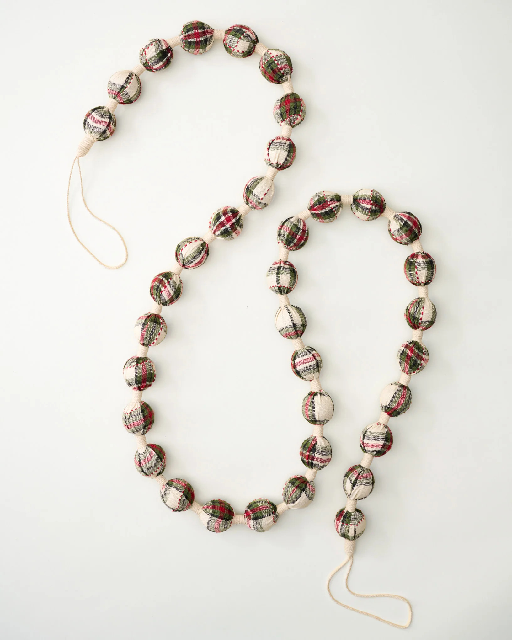Classic Christmas Plaid Garland | Magnolia