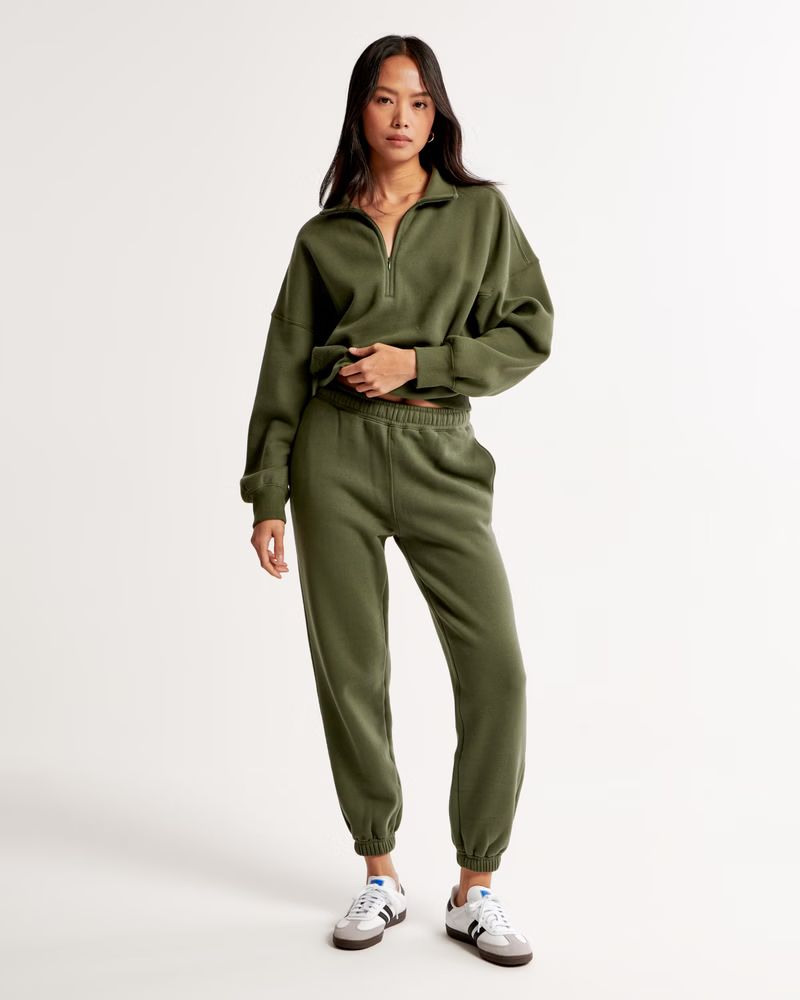 Women's Essential Sunday Sweatpant | Women's Bottoms | Abercrombie.com | Abercrombie & Fitch (US)