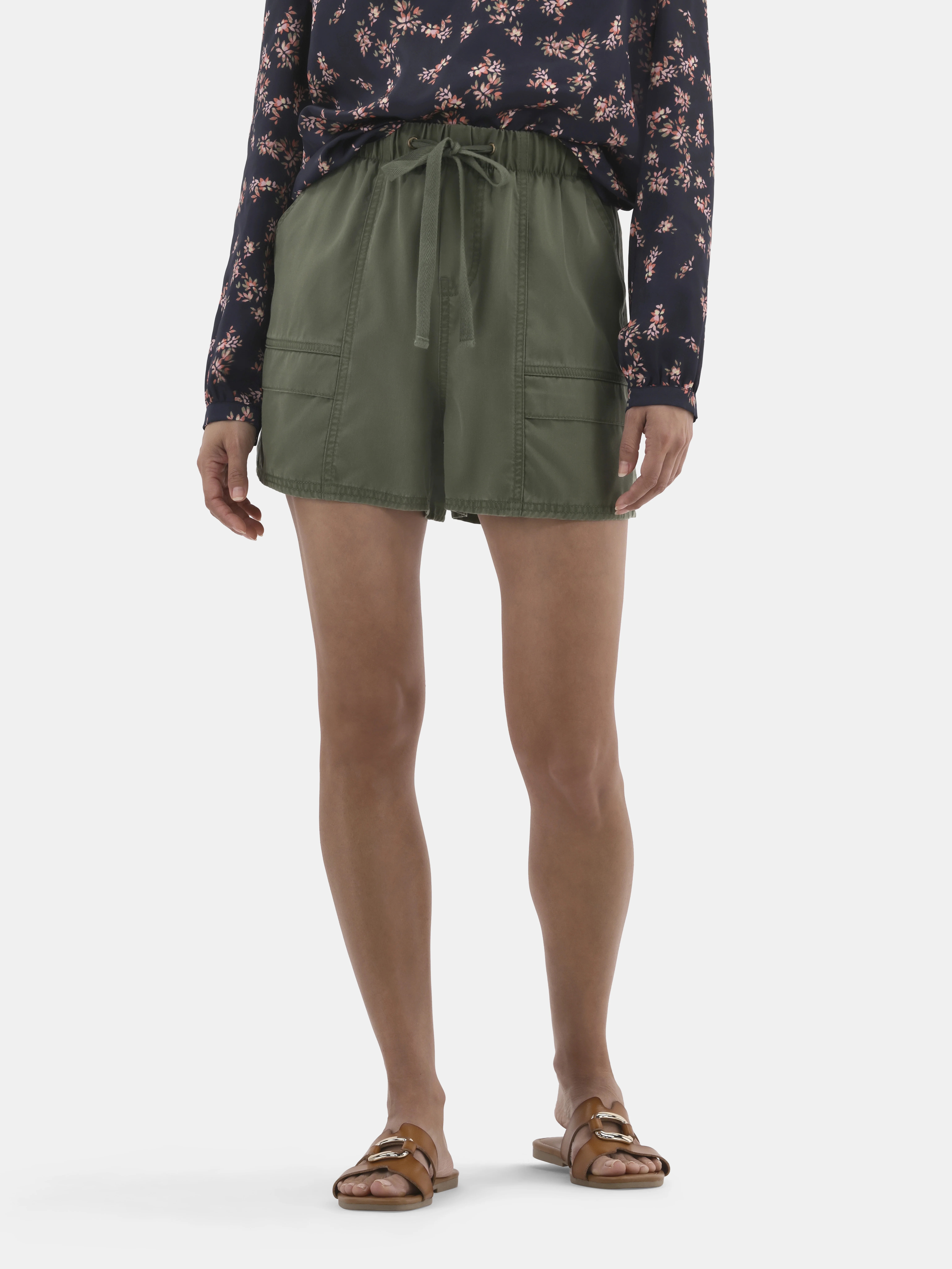 Time And Tru Women's Chambray Cargo Shorts, 3" Inseam, Sizes XS-XXXL | Walmart (US)