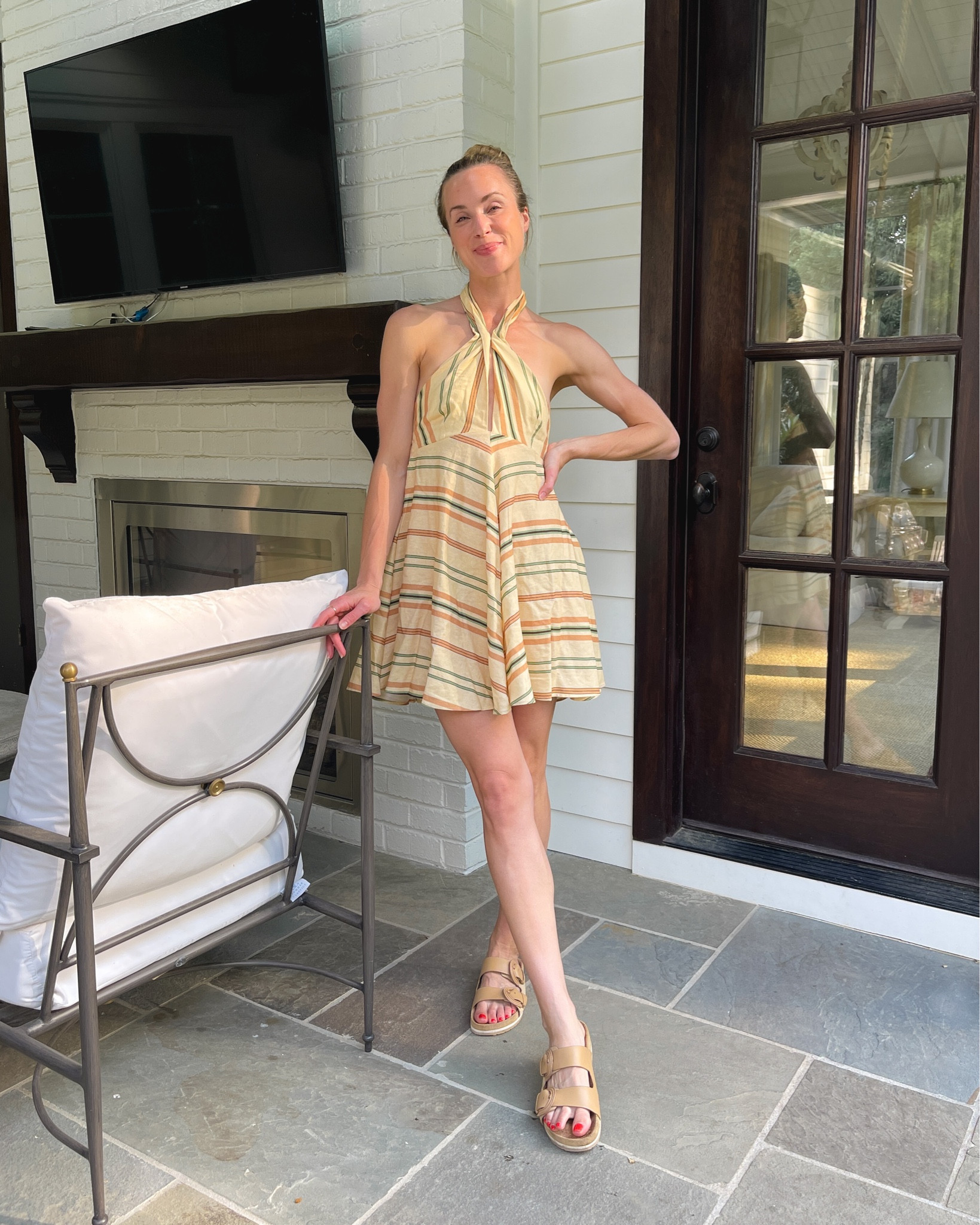 Striped dresses and summer slides ☀️ This Zara dress is under $50 and a cute print for summertime. Can’t link here—style number is 0/6929/303/733/02!

Linking similar striped dresses in case this one sells out. Slides are old Vince—linked similar!


#LTKSeasonal #LTKunder50 #LTKFind