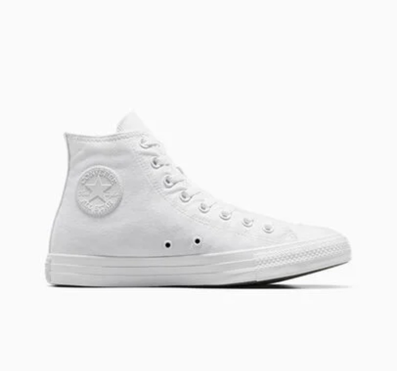 My favorite high tops to wear on leg and glute lifting days!! Flat to the ground and the most support