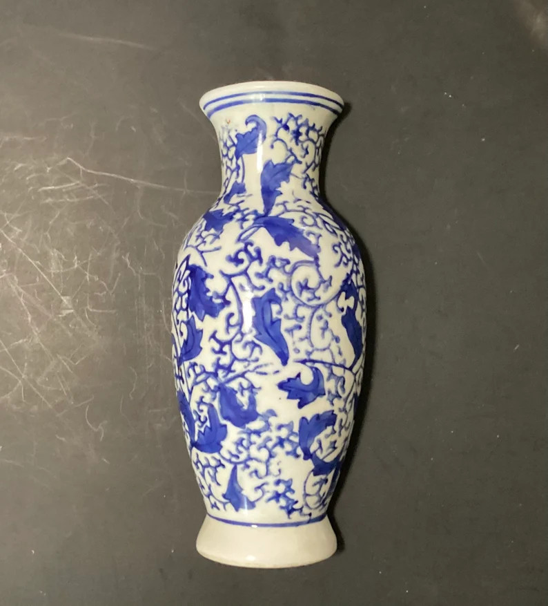 Vintage Twos Company Canton Collection Chinese Blue And White Porcelain Wall Pocket Vase 8” X 4... | Etsy (US)