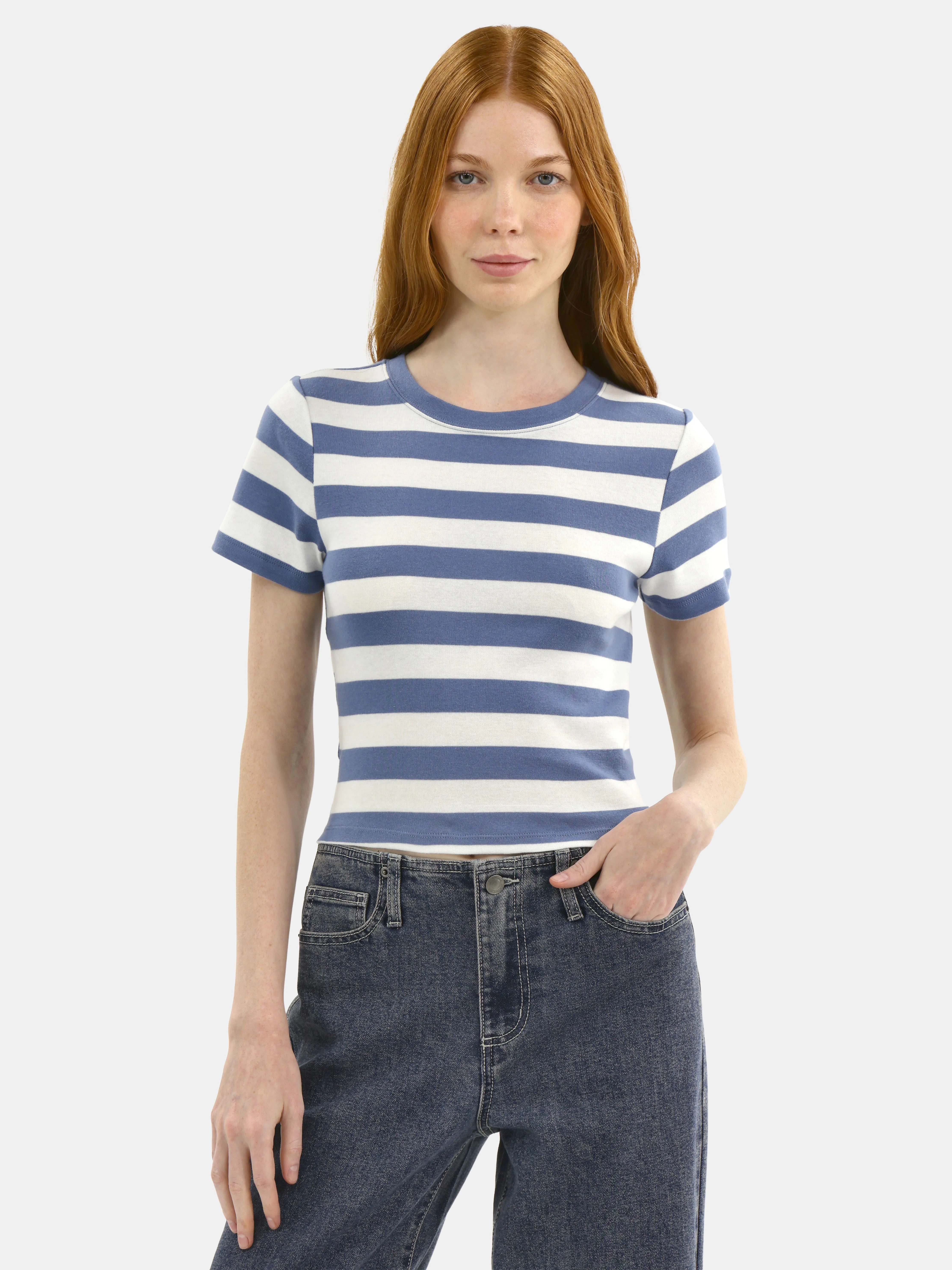 No Boundaries Cotton Crew Cropped Tee, Women's | Walmart (US)