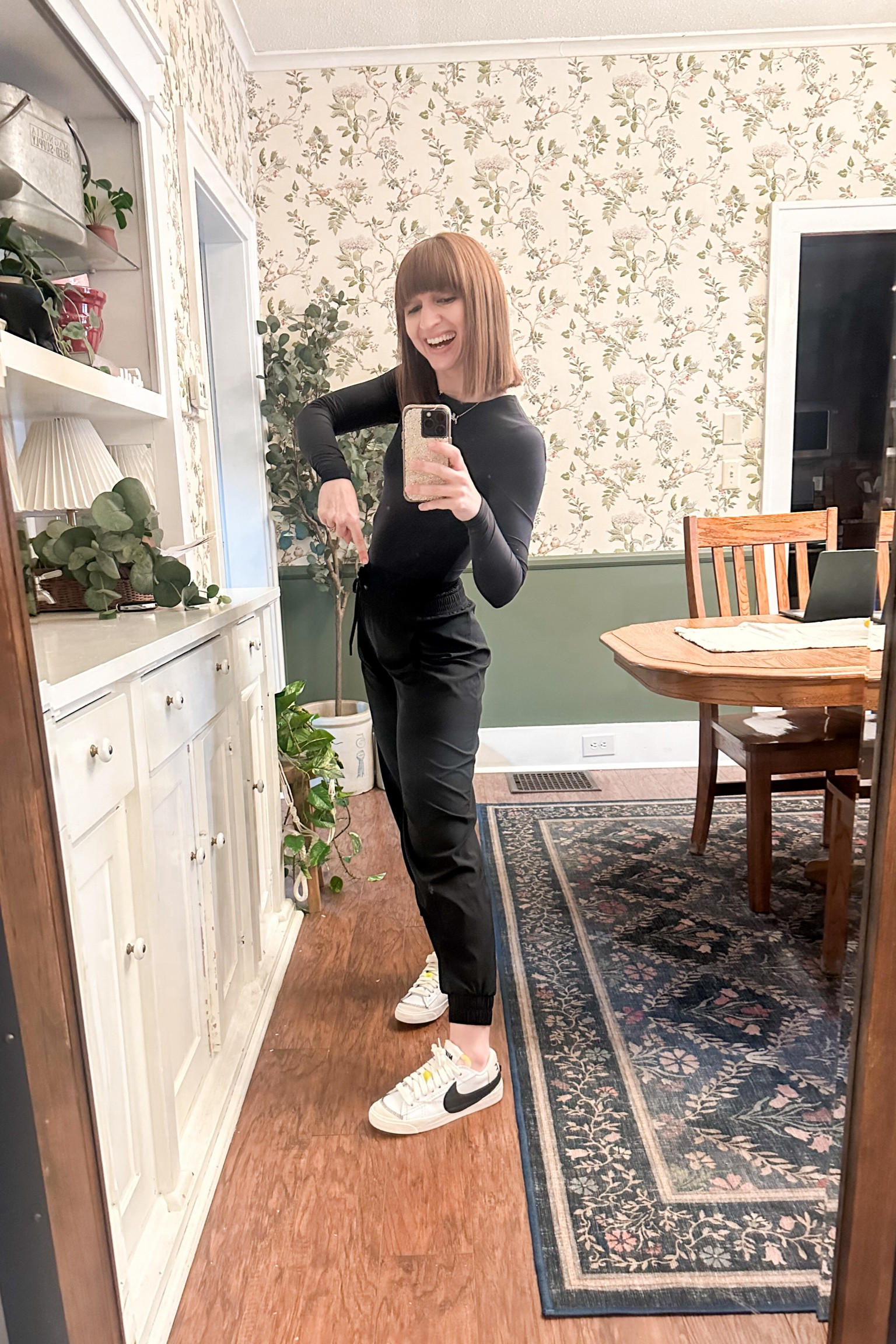 Nike’s 25% off sale has the best shoes included! Me anytime I feel sad: I can fix this with a new pair of Nikes. 🫠 These drop to $50.98 with free shipping, normally $100!
Use code: WINNING

#LTKSaleAlert #LTKFindsUnder50 #LTKShoeCrush