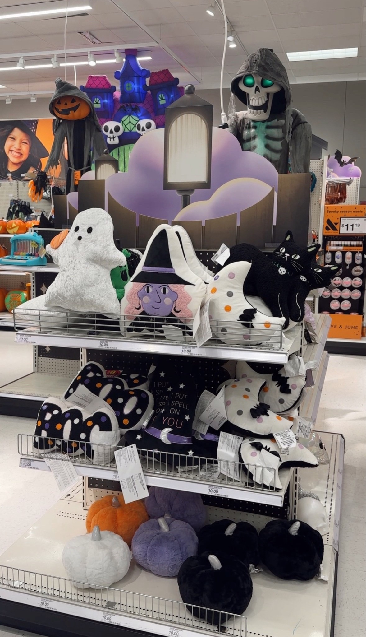 Halloween decor, kids Halloween decor

#LTKSeasonal #LTKFindsUnder50 #LTKKids