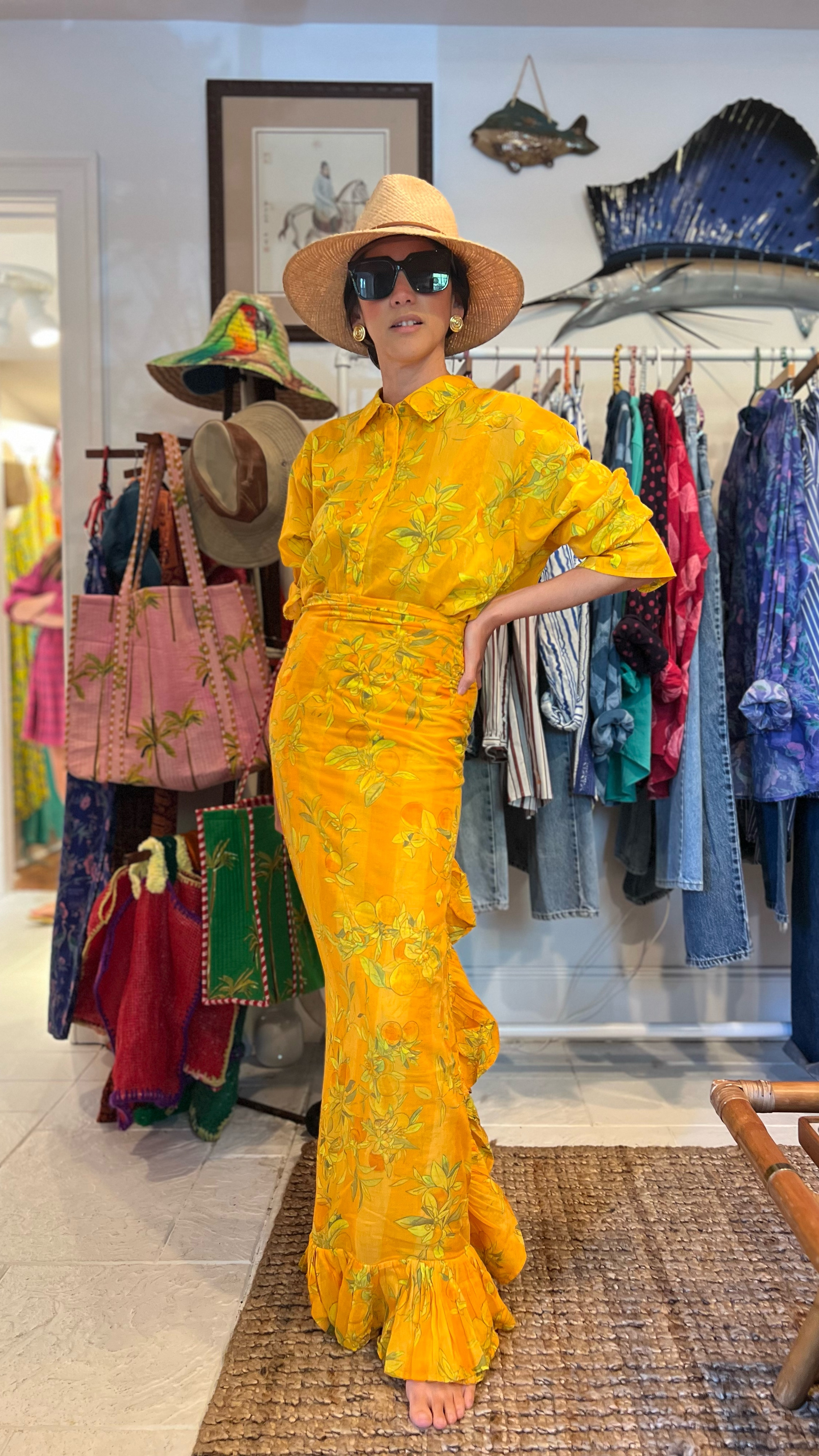 Fell in love with this set since I saw @christinaconiglio talking about it and then I had to try it at @conigliopalmbeach. Needless to say, I fell even more in love with it once I tried it on. The colors, the fabric. Wear it beach to cocktails and everything in between 🍊 