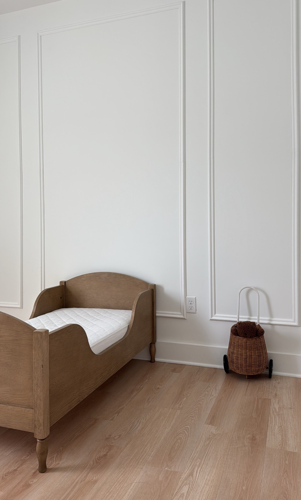 Toddler bed & wall trims linked.🤎