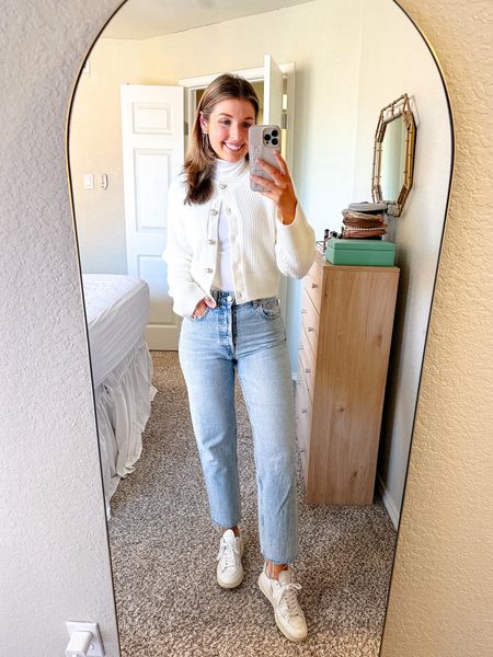 Casual ootd! Wearing an XS in cardigan! Jeans age old from Zara — linked similar!

OOTD // winter outfit // cardigan // 

#LTKSeasonal #LTKHoliday #LTKstyletip