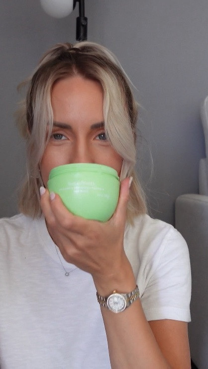 Unboxing the Briogeo Superfoods Avocado and Kiwi Hair Mask and my hair is about to be so happy 🌿✨

#LTKbeauty #LTKhaircare #Briogeo #HairMask #HairCare

#LTKdayinmylife #LTKvlog #LTKBeauty