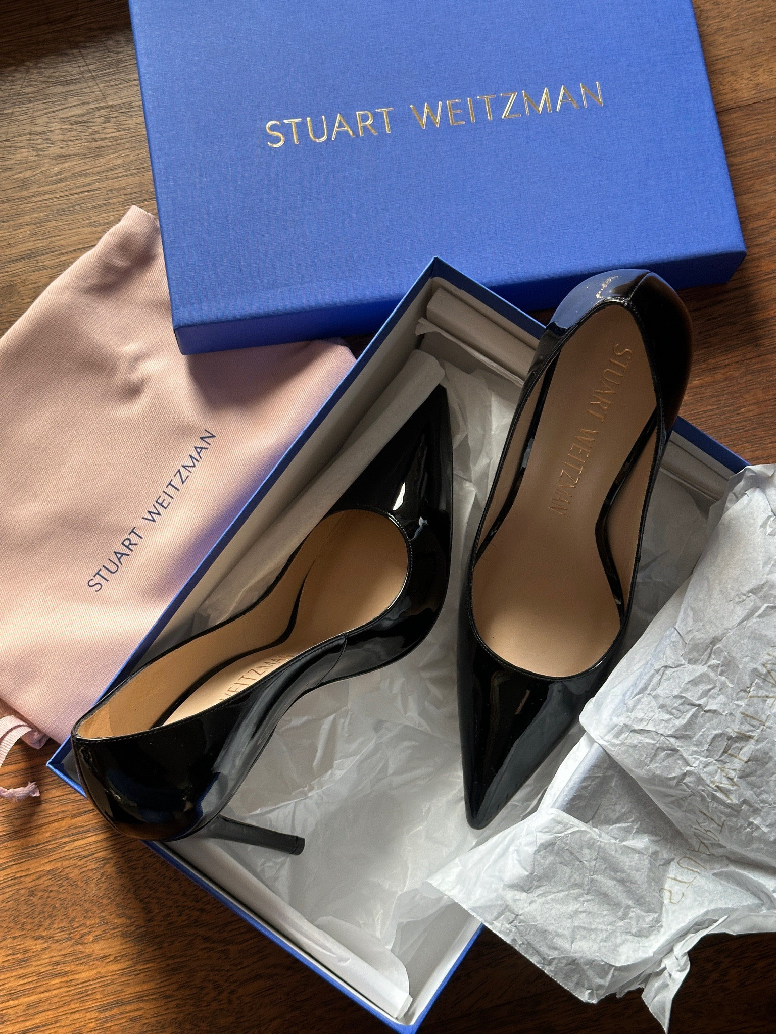 Let’s start from the new pair of classic patent leather heels.

Average price for a good quality one (like Jimmy Choo, Sergio Rossi etc) is about 500-700 €, but in my opinion it totally worth it. My previous JC pair was bought in London 7(!) years ago, I went to hundreds events in it and it’s still not falling apart 🖤

But I definitely need a refresh and also I wanted to have more modern shape, since JC is a bit “old fashioned” already 😋

Here is the link to my pair for 200€ in 39,5…I decided to take half size bigger this time for an extra comfort 🤪🤫😍 run till sizes last 😏😉



#LTKluxury #LTKCyberWeek #LTKeurope