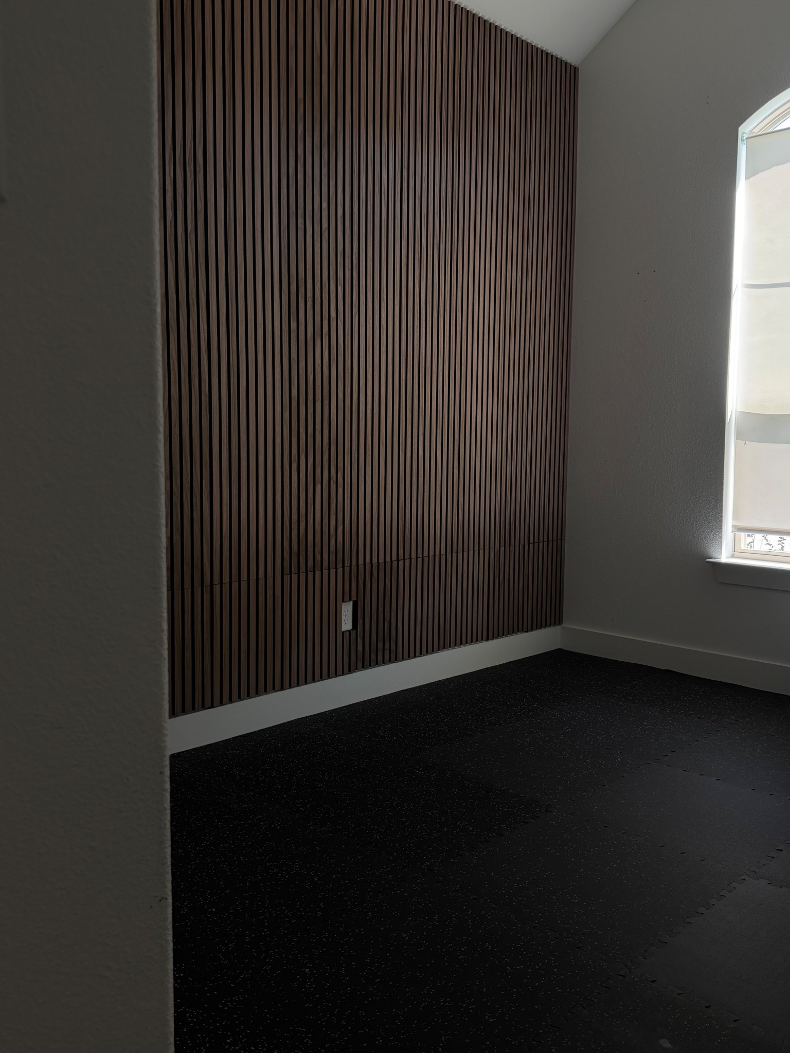 Home gym — Amazon home - fall room - wooden wall panels 

#LTKSeasonal #LTKHome #LTKFallSale