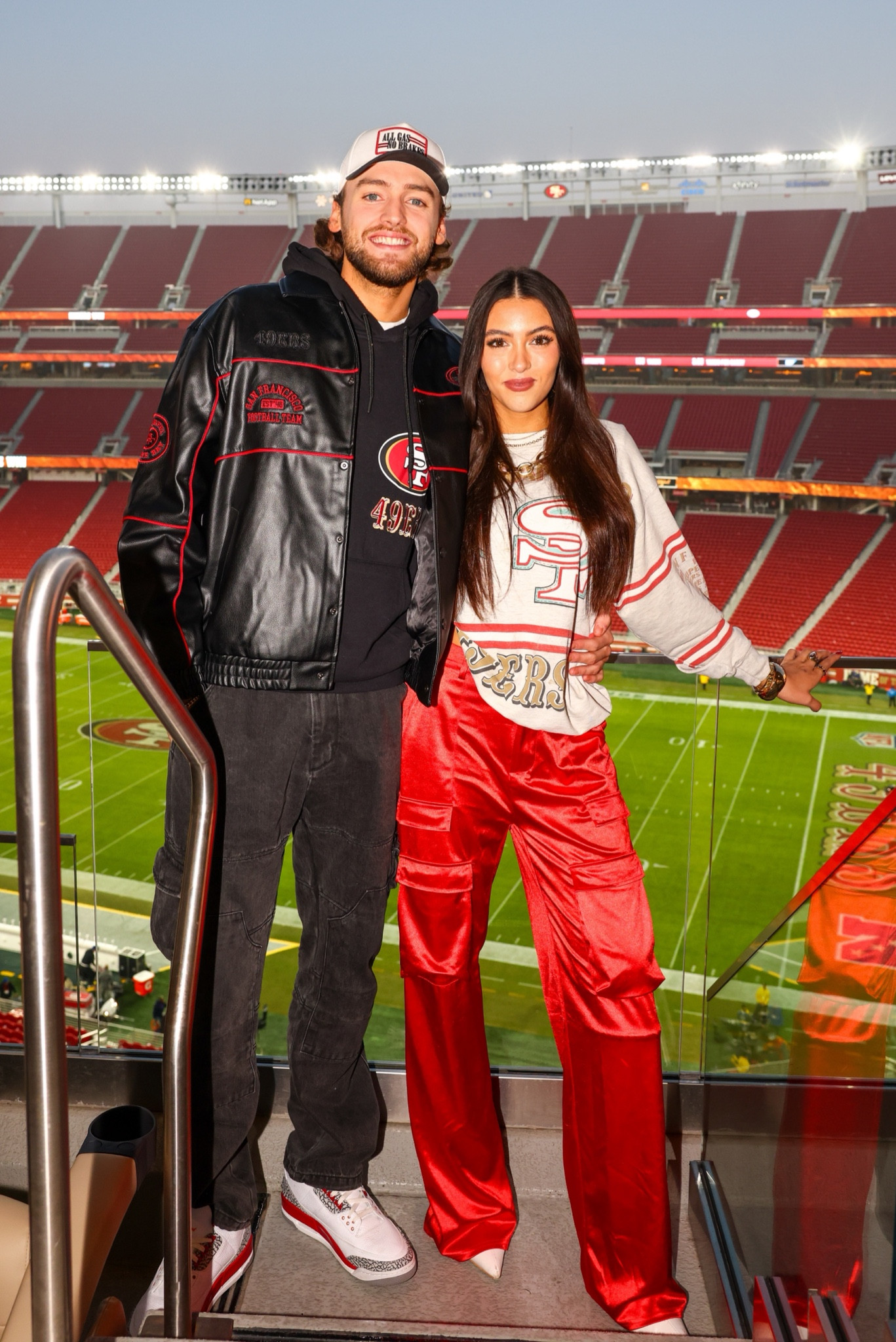 49ers vs Titans Gameday ❤️🏈

#LTKFindsUnder50 #LTKSeasonal #LTKootd