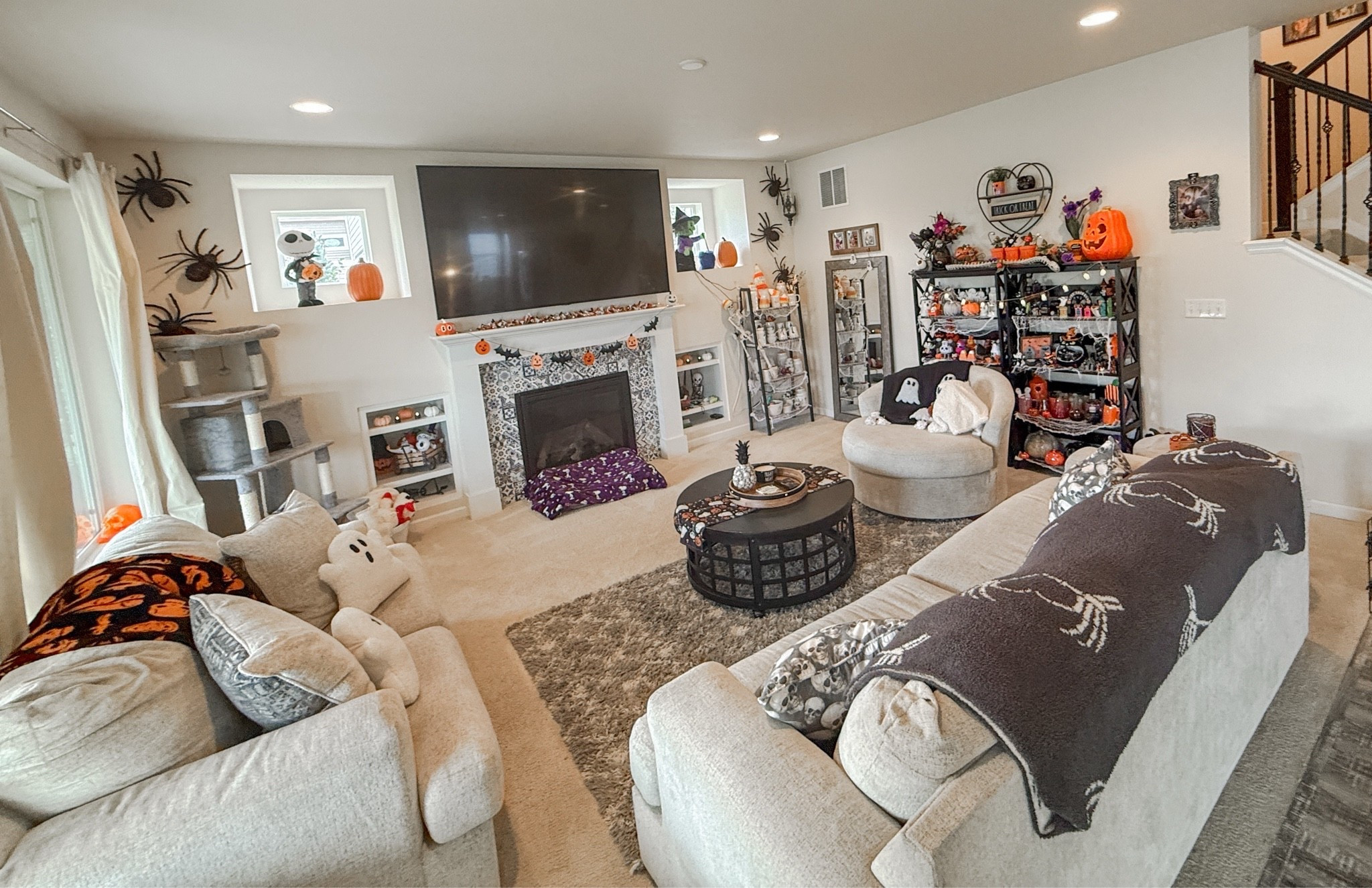 #halloweendecor #halloween #halloweenhomedecor #raedunnhalloween #farmhousehalloween #targethalloween #potterybarnhalloween #amazonhalloween #halloween2026 #raedunnhalloween #raedunn

#LTKSeasonal #LTKHome