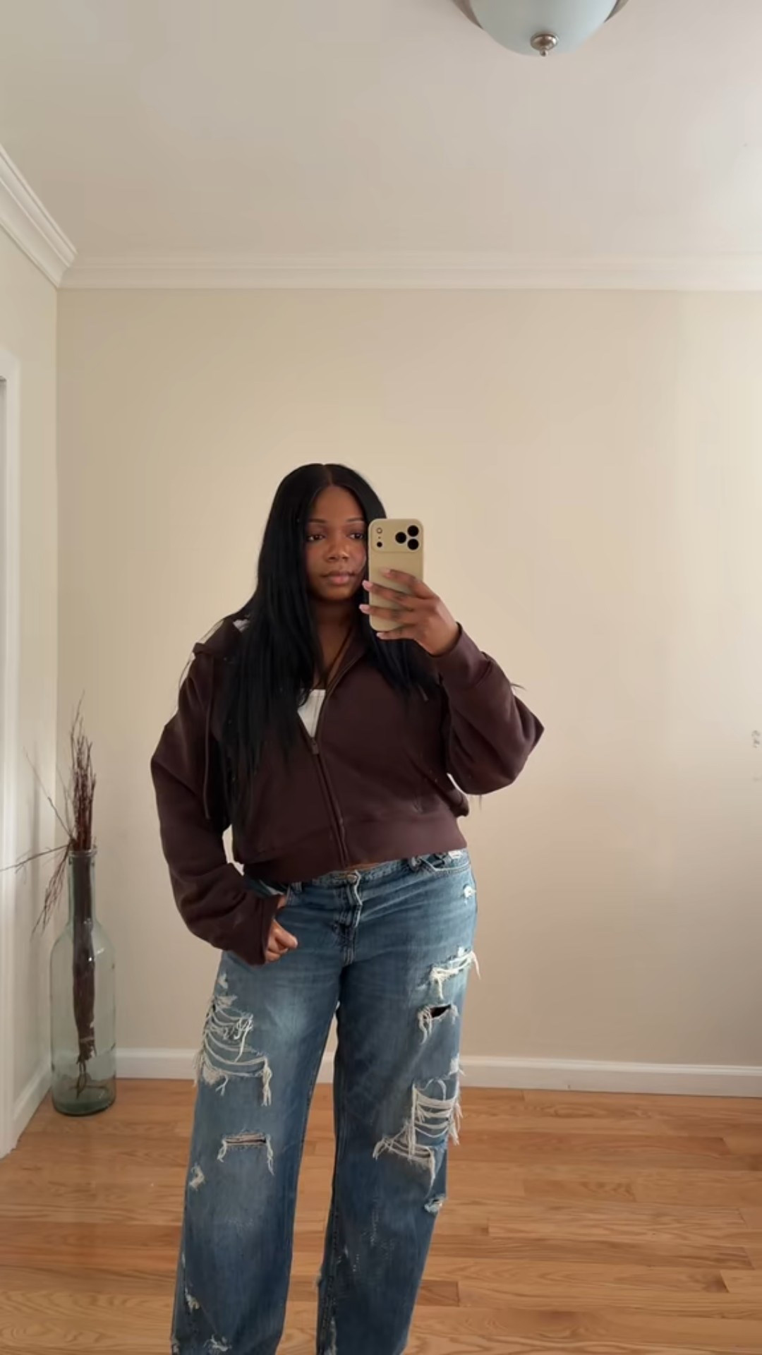 so cozy! aritzia boxy boyfriend zip hoodie in rich mocha brown 🤎☕️🍂
#aritzia #aritziahoodie #fallneutrals #cozyoutfit #ltkfallfashion #ltkitgirl #capsulewardrobe #neutralaesthetic #aritziafinds #ltkstyle