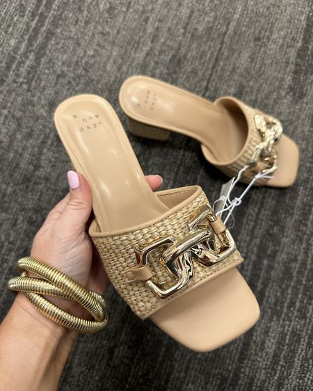 Could not resist these shoes from Target! They were an immediate YES! I love the lower heel, they’re so classy and will go with everything. Not to mention, they’re comfortable and under $30 RN. 

#LTKFindsUnder50 #LTKSaleAlert #LTKShoeCrush