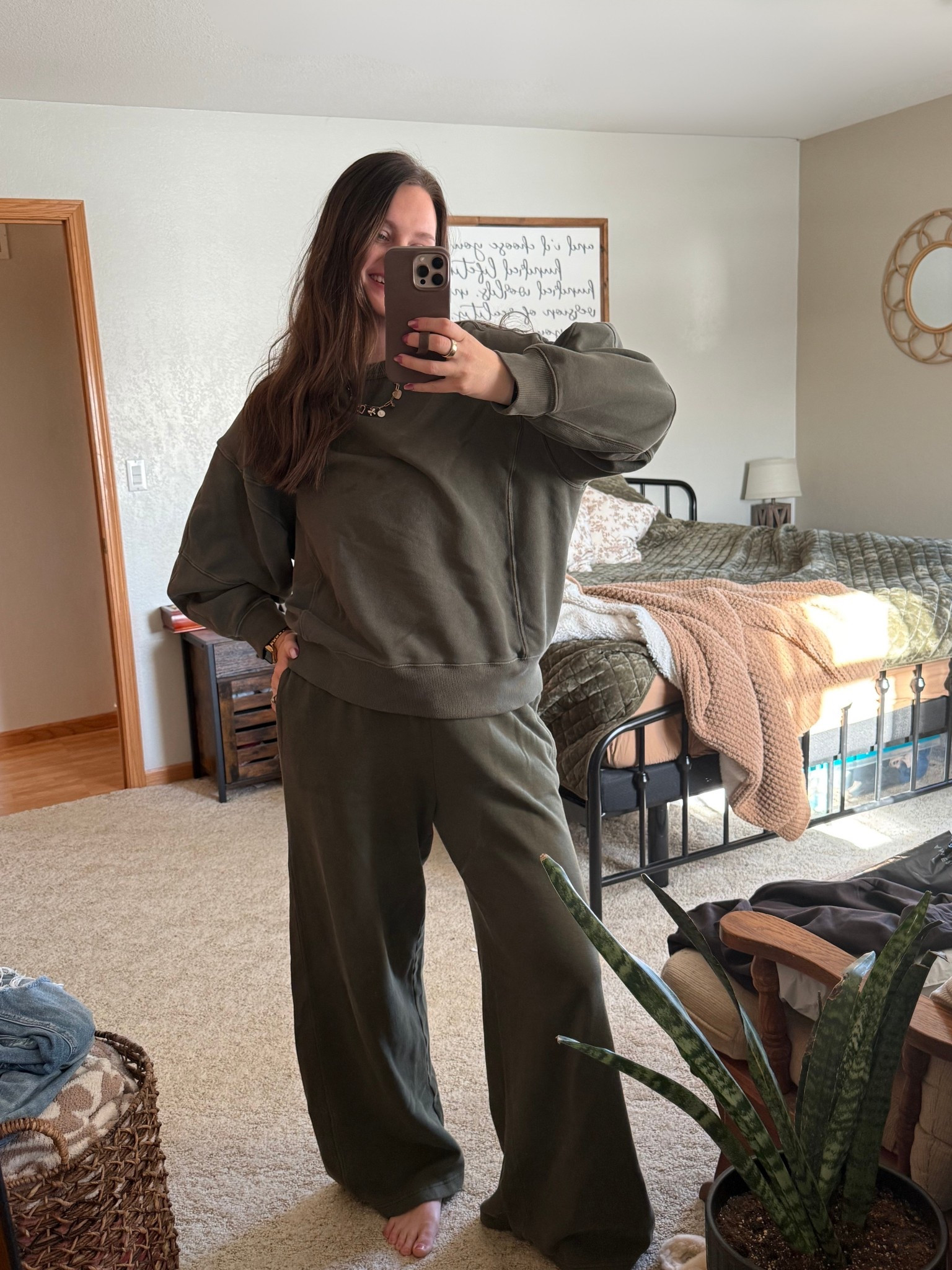 Happy Sunday! Love this sweatshirt and it’s 25% on Arie! 

Sweatshirt: medium
Sweatpants: medium long 

#LTKootd #LTKmomlife #LTKgrwm