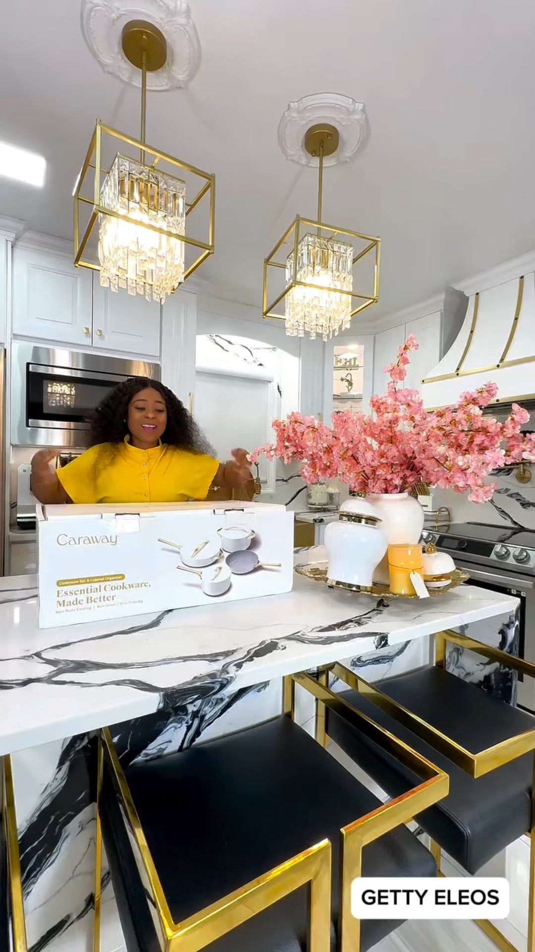 💥 SURPRISE ALERT! 💥 
I’m beyond obsessed! My amazing baby sister gifted me the iconic Caraway set and I’m FREAKING OUT! 😍 

Now, I’m on a mission to collect EVERY. SINGLE. COLOR! 

We are cooking clean with no toxic chemicals 2025 and beyond 💖 @caraway_home 

Who else is with me?! 
❇️
❇️
❇️
 
Send this to inspire a love one 🤍

🤩 #CarawaySet #KitchenGoals #CookwareObsessed #HomeDecorInspo #SisterLove #GiftGoals #KitchenEssentials #CookingWithMagic

#LTKSeasonal #LTKActive #LTKHome