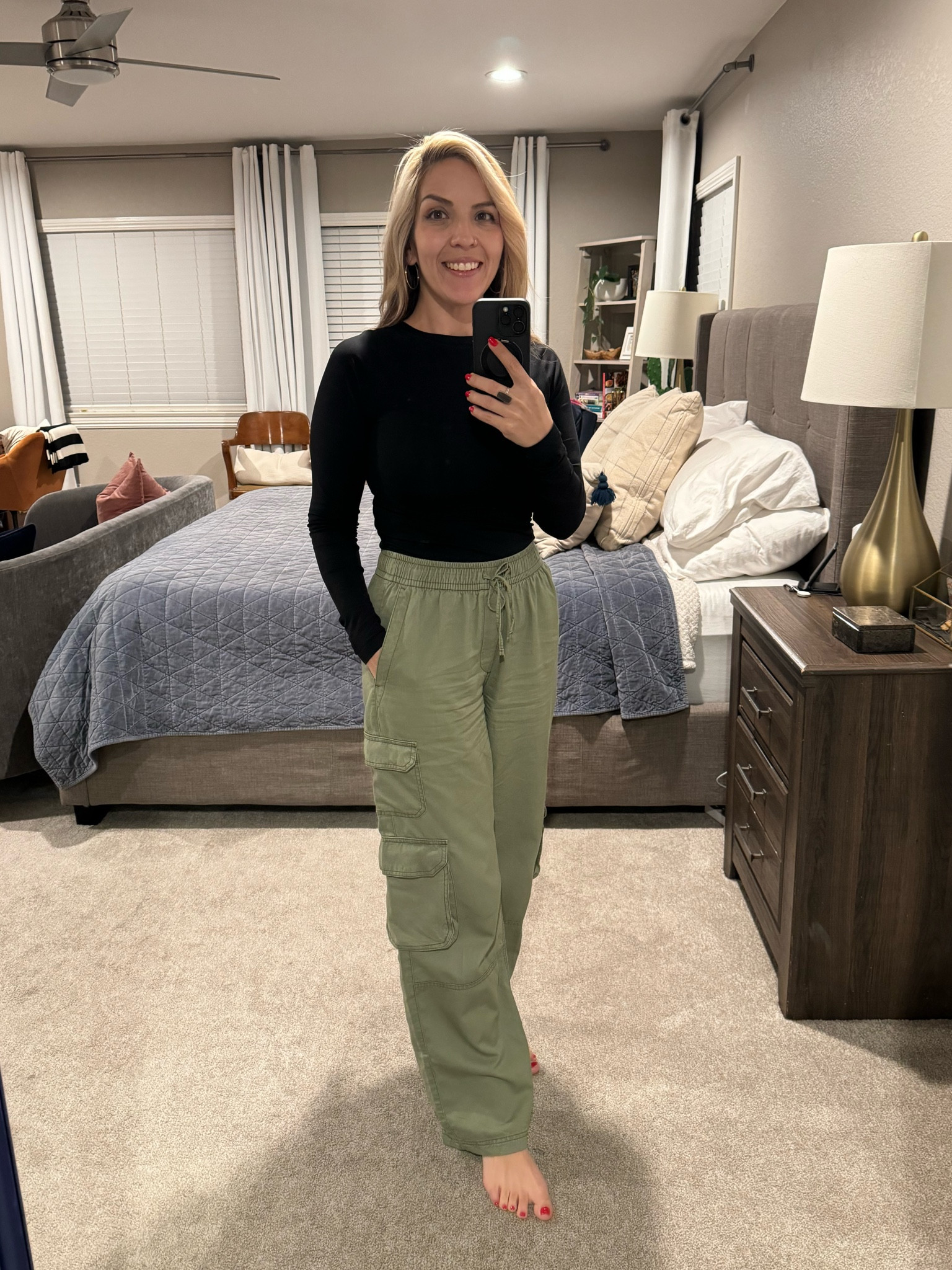 The cargo pants I never knew I needed 🖤

#LTKSpringSale #LTKfindsunder100 #LTKfindsunder50