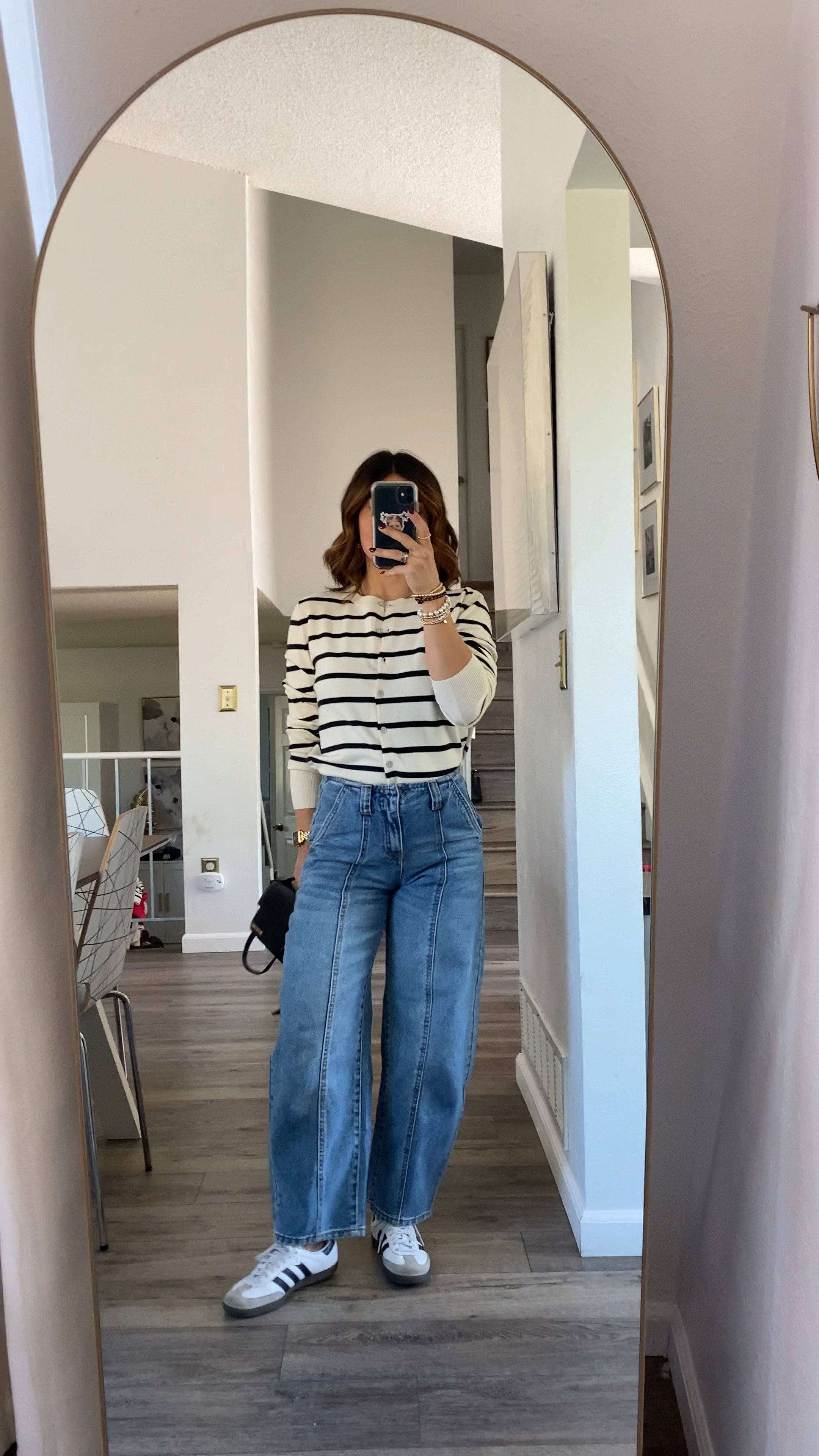 Loving these cardigan and jeans!!! Such a cute look! Take 20% off right now! 
Cardigan size xs
Jeans size 00

#LTKSaleAlert #LTKSeasonal #LTKFindsUnder50