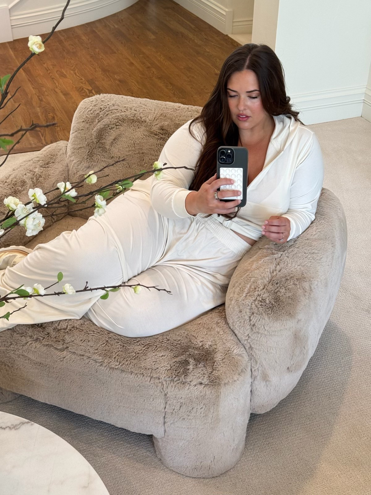 🕊️☁️🤍

Wedding, bride, pajamas, loungewear, bridal outfit, plus size bride 

#LTKBeauty #LTKWedding #LTKPlusSize
