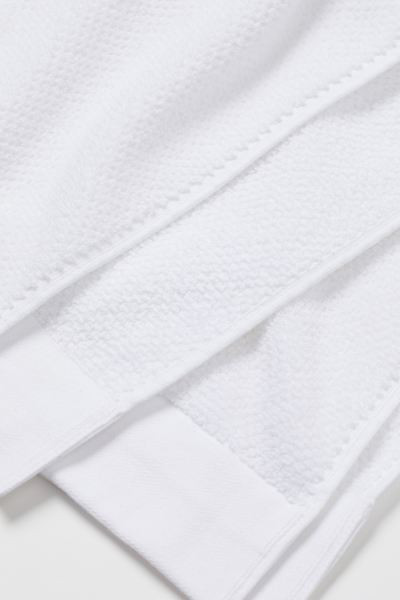 $17.99 | H&M (US + CA)