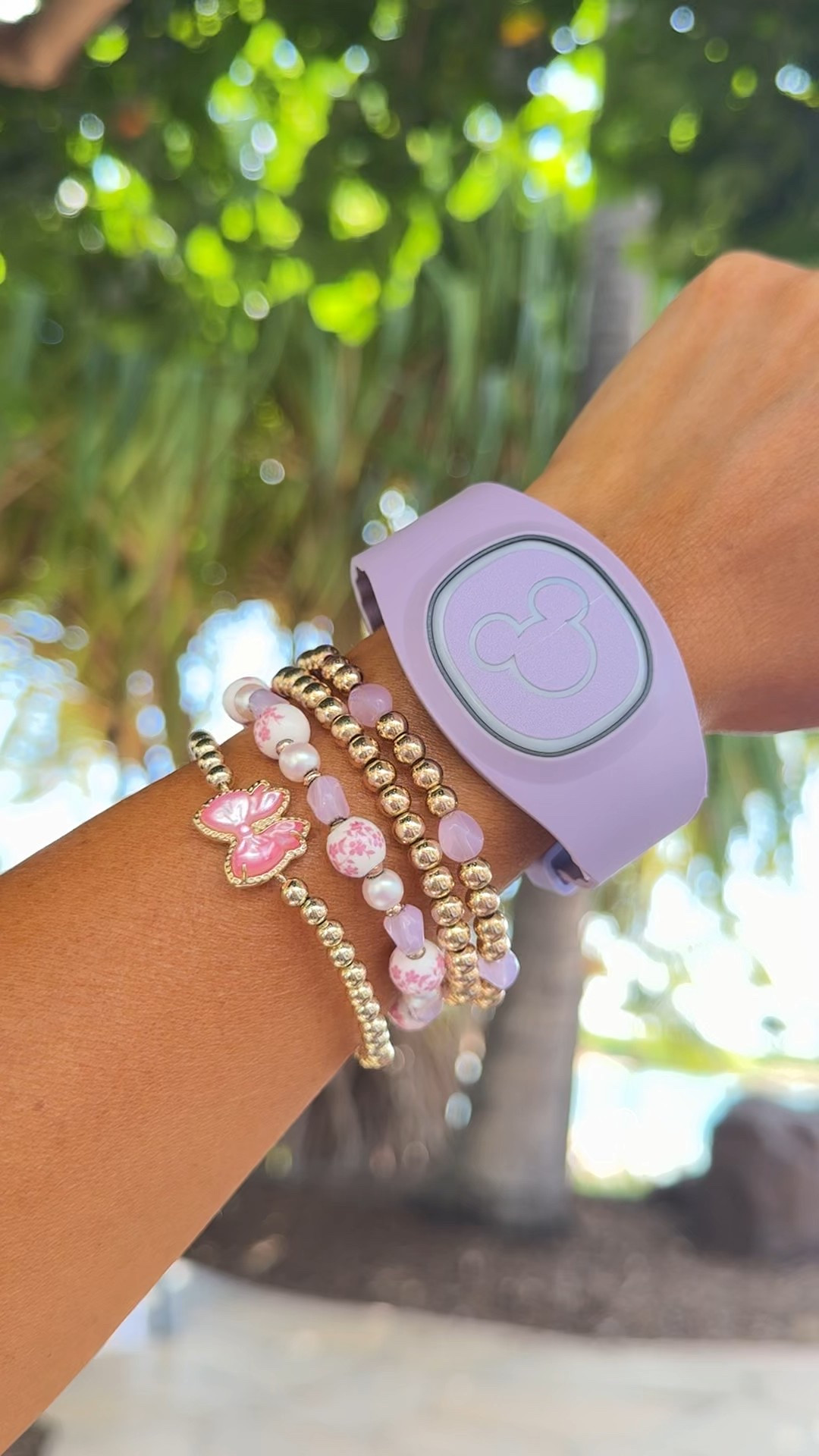 arm stack 

disney aulani 

#LTKSeasonal #LTKdayinmylife #LTKTravel