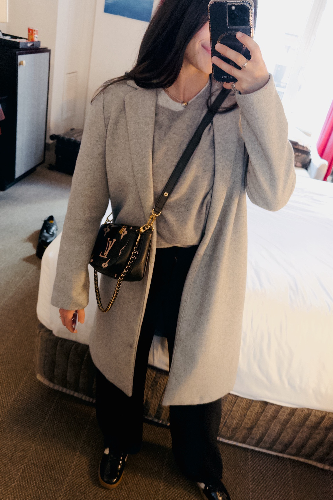 A cozy NYC moment 🌆✨🍎

#LTKSeasonal #LTKWorkwear #LTKNYFW