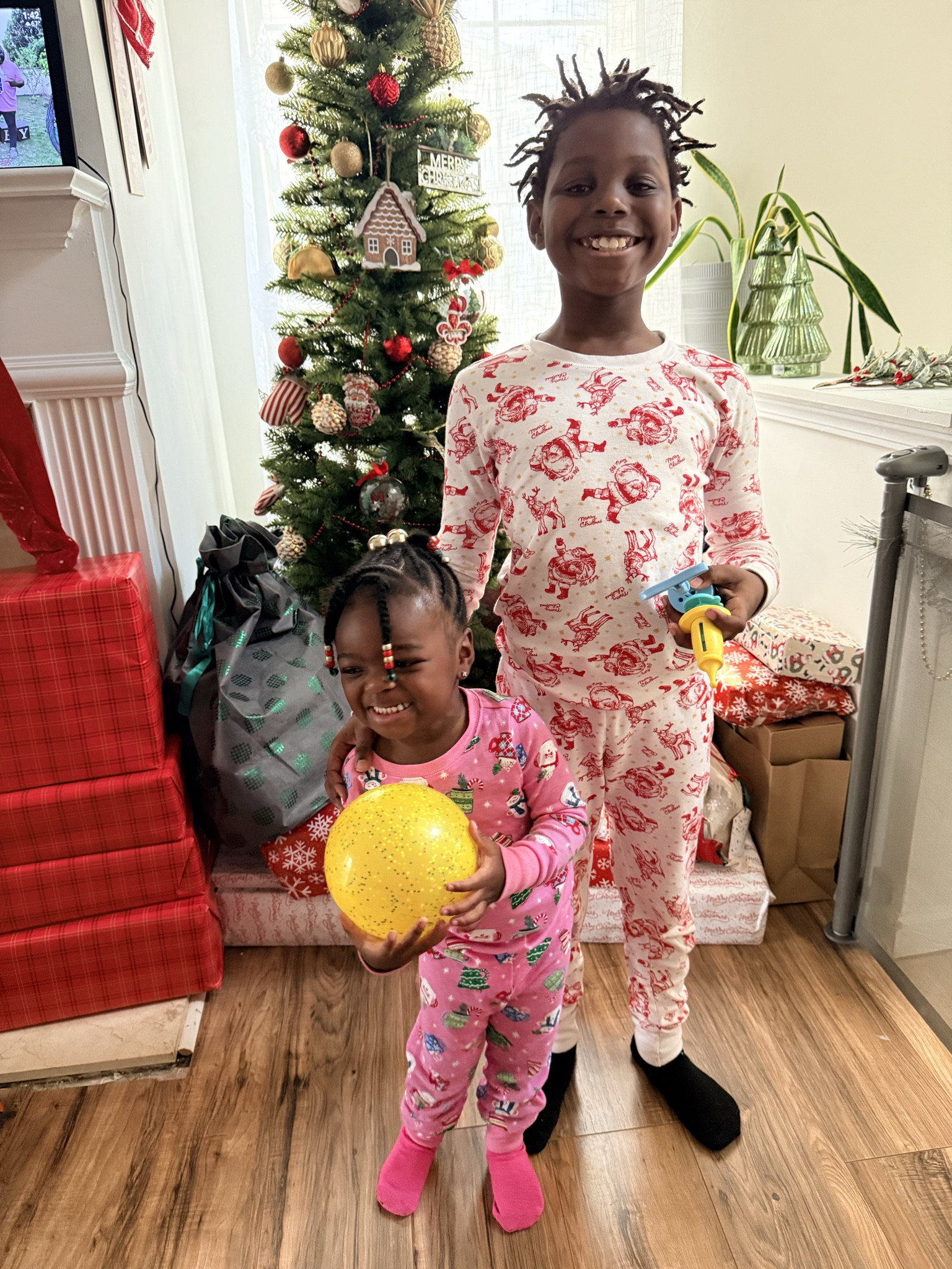 YES. YOU READ THAT RIGHT 😍
ALL CHRISTMAS PAJAMAS ARE OVER 70% OFF!!!
Perfect time to buy for next Christmas.
Everything is linked on my LTK — GO GO GO!

#ShoppingWithPriiincesss #Atlantamom #Atlantabloggers #Atlantablogger #AtlantaCreator #Atlantacontentcreators #Atlantacontentcreator #christmaspjs #holidaydeals #LTKsale #shoppingfinds


#LTKSaleAlert #LTKGiftGuide #LTKHoliday