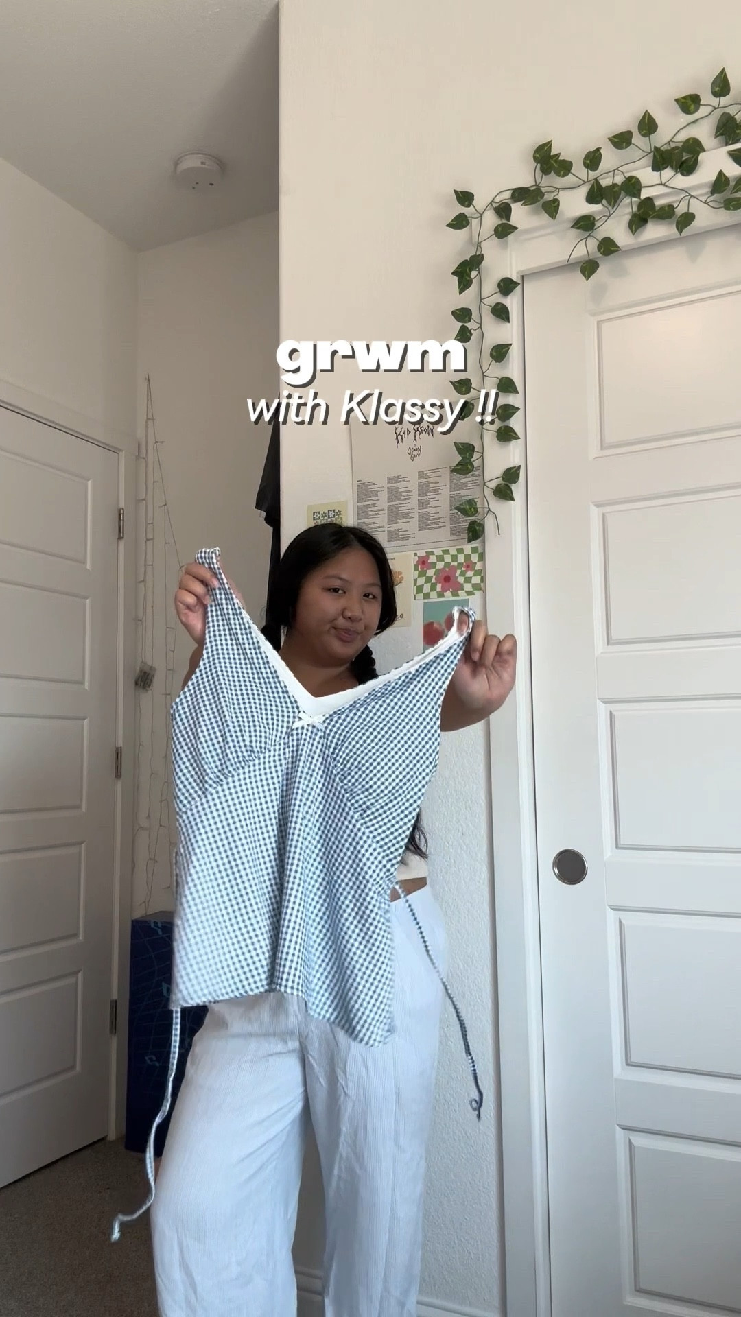 GRWM: gingham v-neck tank from Klassy, white pants from City Beach with a black bag from Lewkin 🩵

#LTKPetite #LTKU #LTKStyleTip