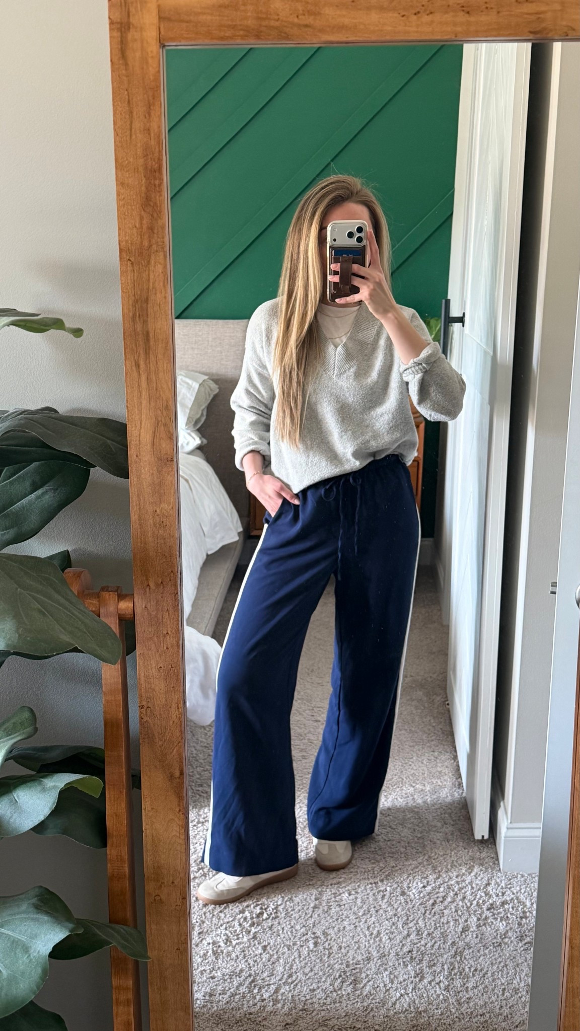 Uniform lately…

Sweater: small
Tank: small
Track pant: small
Sneakers: run tts

wfh outfit / ootd / winter uniform / casual outfit / easy outfit / elevated basics / for her / Heather Blair 

#LTKootd #LTKTravel #LTKSeasonal