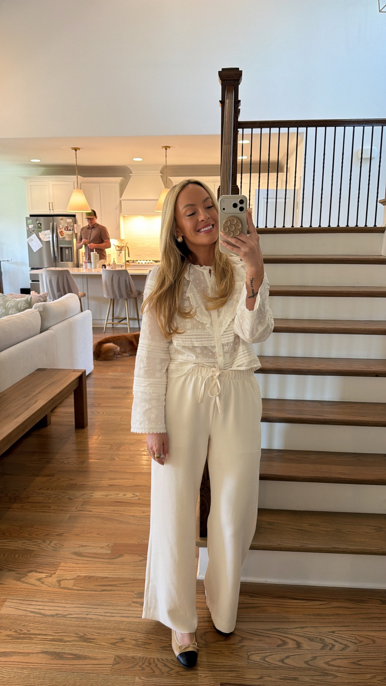 Can’t get enough of these pants lately!!! Favorites from Aritzia by far & so comfortable for travel 🤍

#LTKdayinmylife #LTKootd #LTKSeasonal