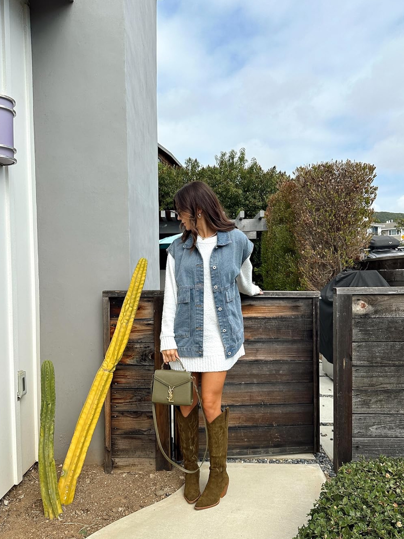 Fall OOTD 🌵🍂

#earlyfallfashion #fallfashion #falloutfit

#LTKFindsUnder100 #LTKFindsUnder50 #LTKStyleTip