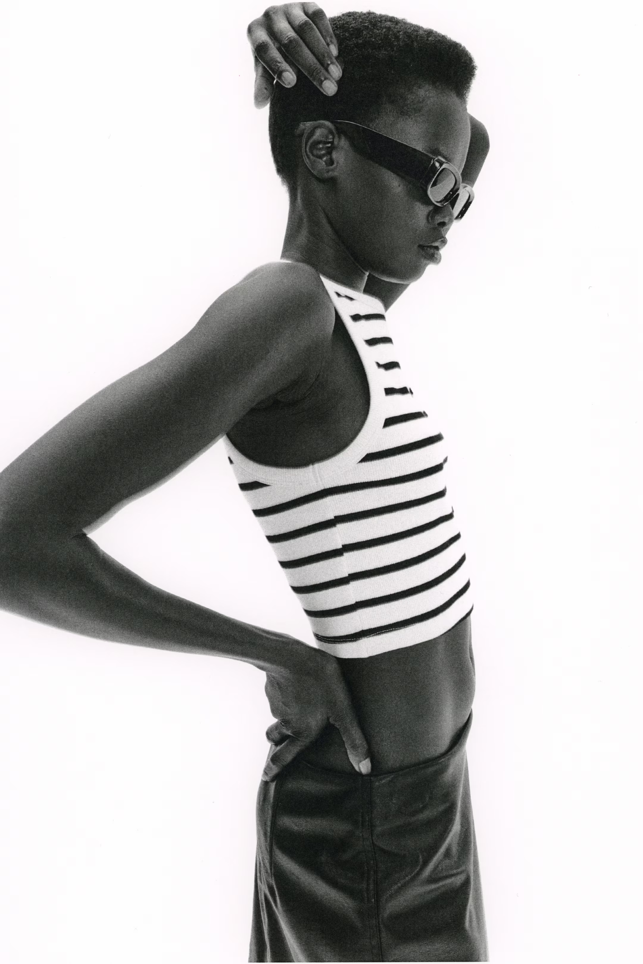 Cropped vest top - Sleeveless - Cropped - Cream/Black striped - Ladies | H&M GB | H&M (UK, MY, IN, SG, PH, TW, HK)