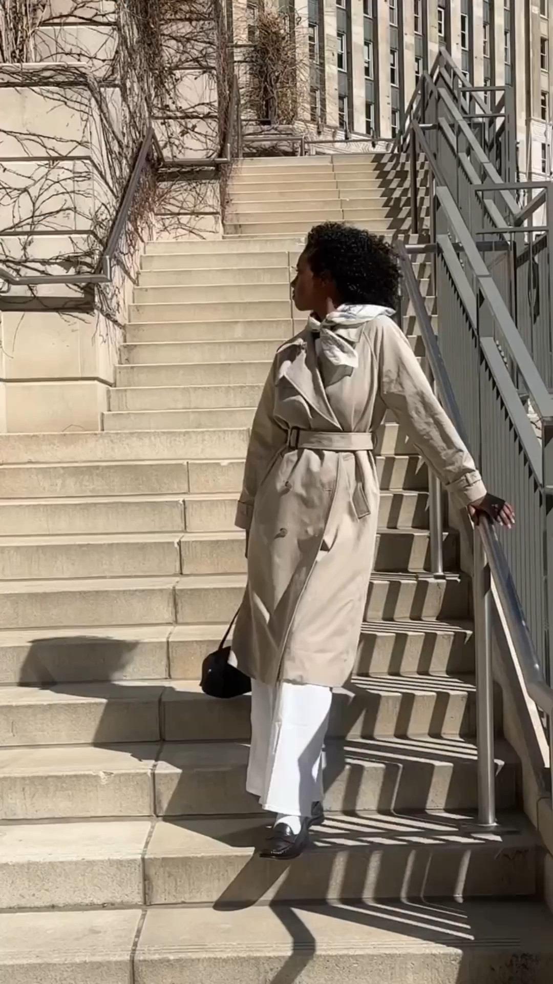 The perfect sunny day calls for an outfit that does all the talking. This white denim from @jcrew is the essential piece you style once and reach for all seasons, and this neck scarf brings just the right amount of color and heritage to tie it all together. #ad #jcrewpartner