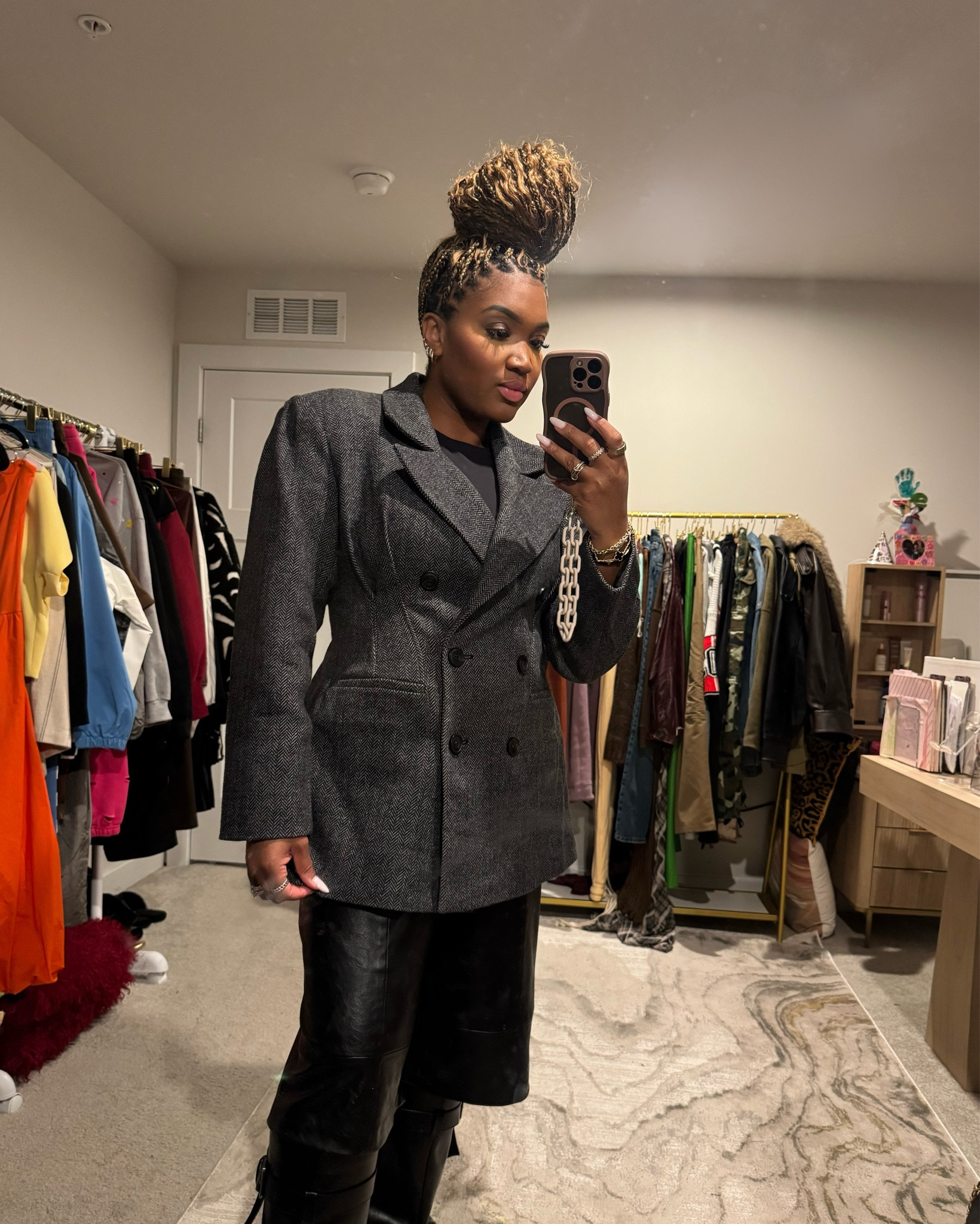 Easy Sunday fit 🖤

#LTKgrwm #LTKFindsUnder100