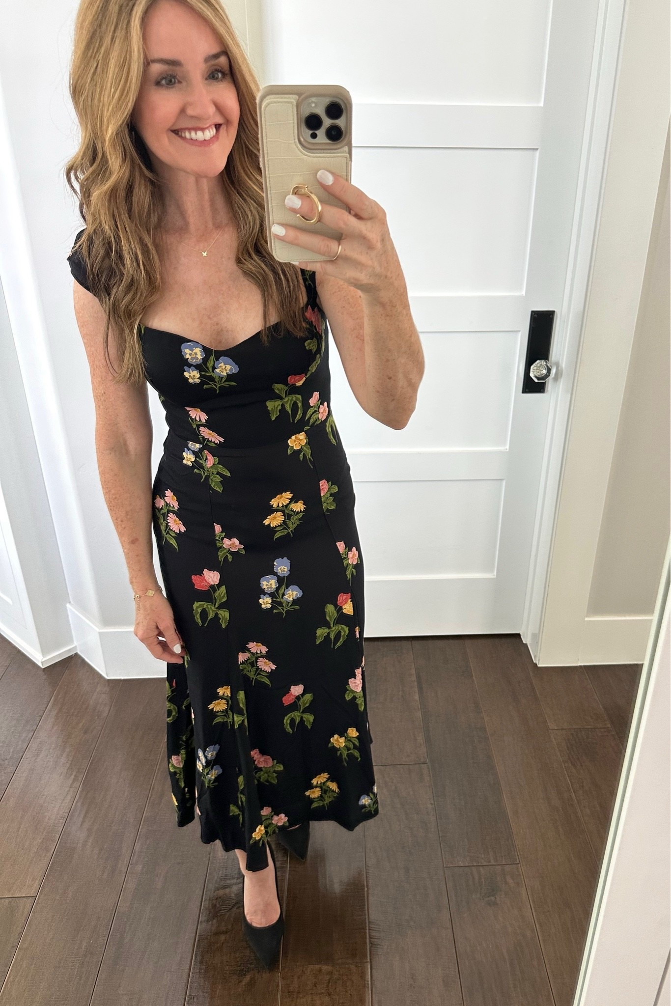 Love this cute dress I picked up from the Nordstrom sale! It’s still in stock and on sale!

#LTKootd #LTKmomlife #LTKSaleAlert