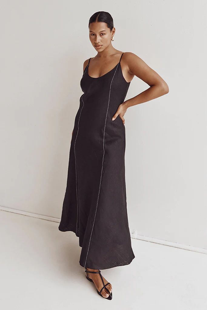 GIANA BLACK LINEN SCOOP MAXI DRESS | DISSH