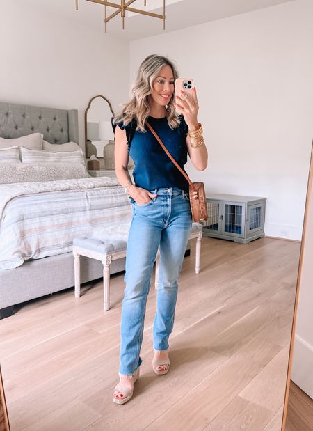 Top • Jeans • Wedges • Crossbody

Use my code HONEY10 for 10% of Gibson

Top Fit: I’m wearing an XXS
Jeans Fit: I’m wearing a 26, and should have ordered my true size, 25

Gibson Style, Mother Denim, Summer Wardrobe Must Haves 

#LTKSeasonal #LTKshoecrush #LTKFind