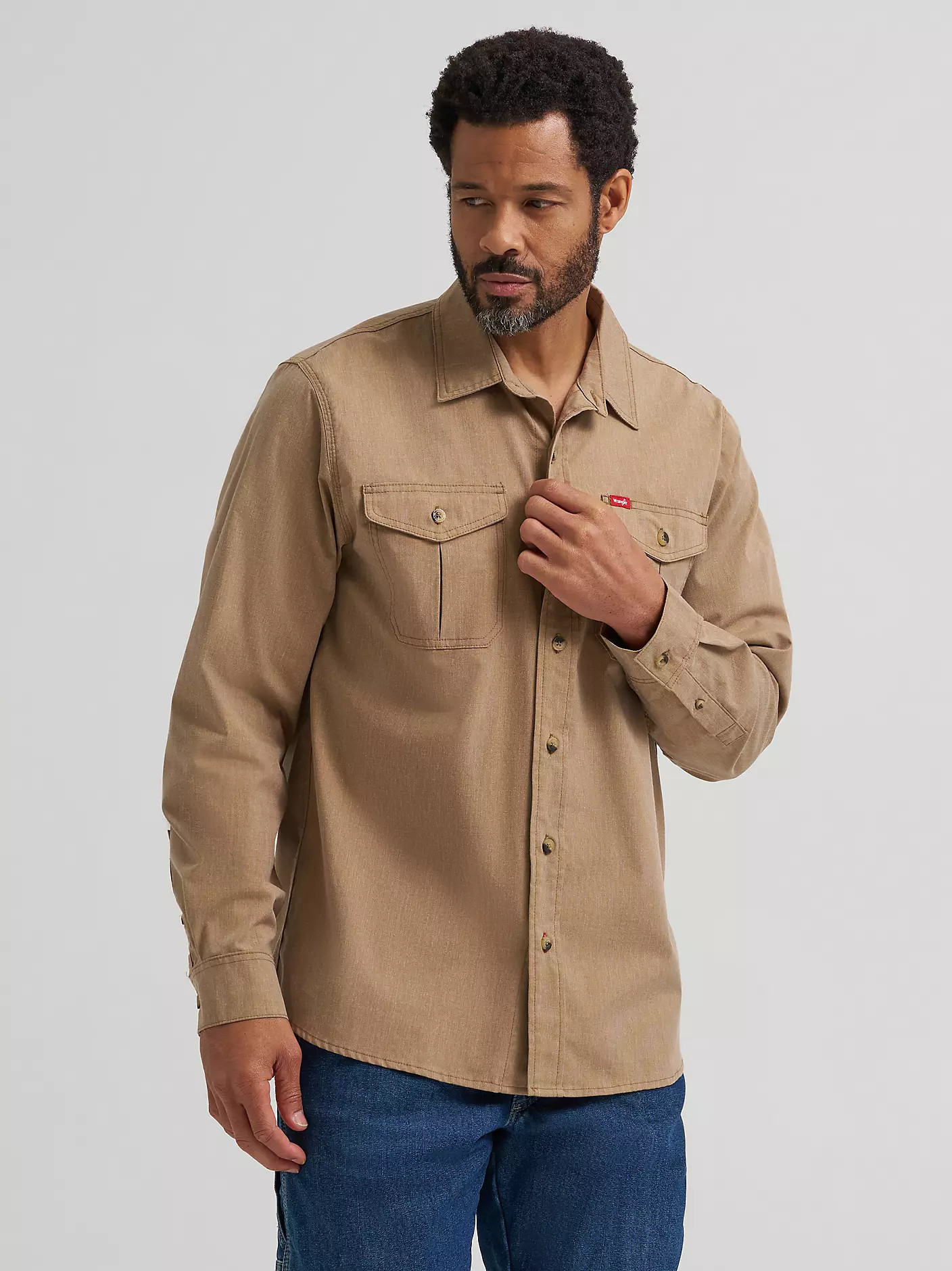 Men's Relaxed Fit Stretch Shirt | Wrangler