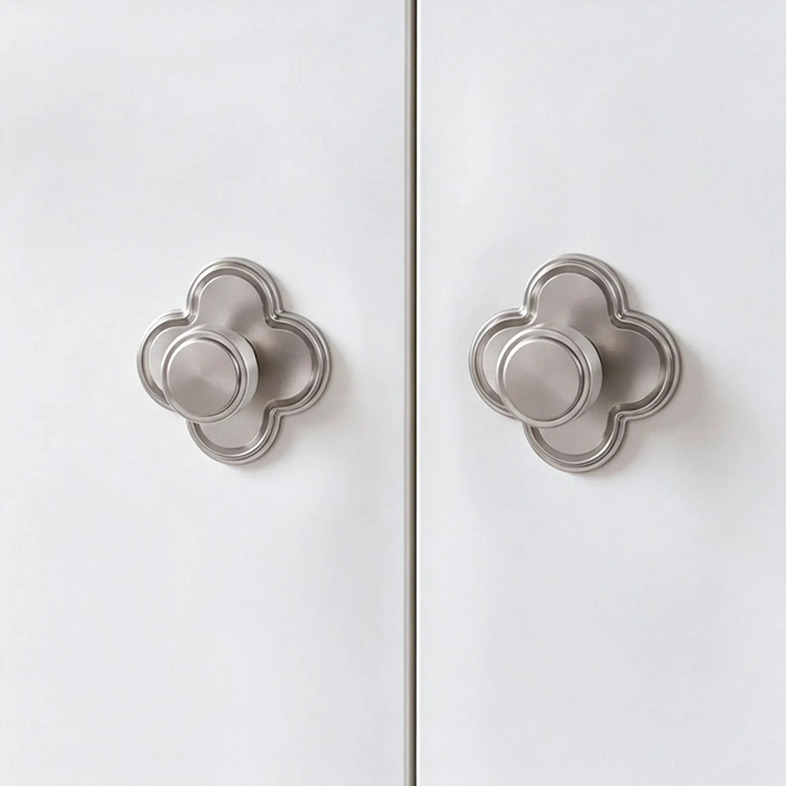 Clover Shaped Cabinet Knobs with Backplate, Antique Brass, Brushed Nickel, Titanium Silver Drawer... | Etsy (Global)