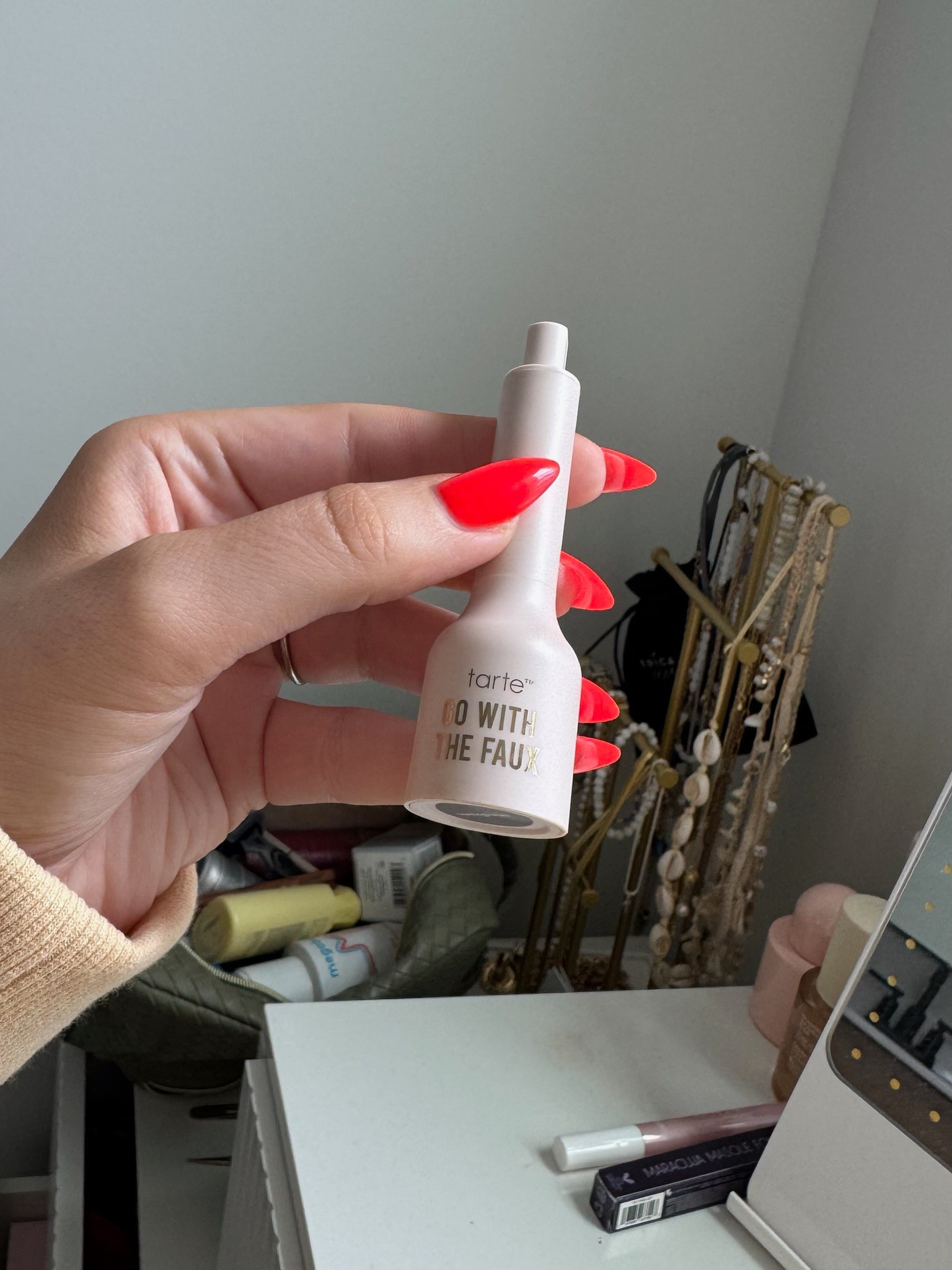 Faux freckles I showed on my stories over the weekend! Gives you a sun kissed beachy look I’m loving! 🤍

#LTKStyleTip #LTKBeauty