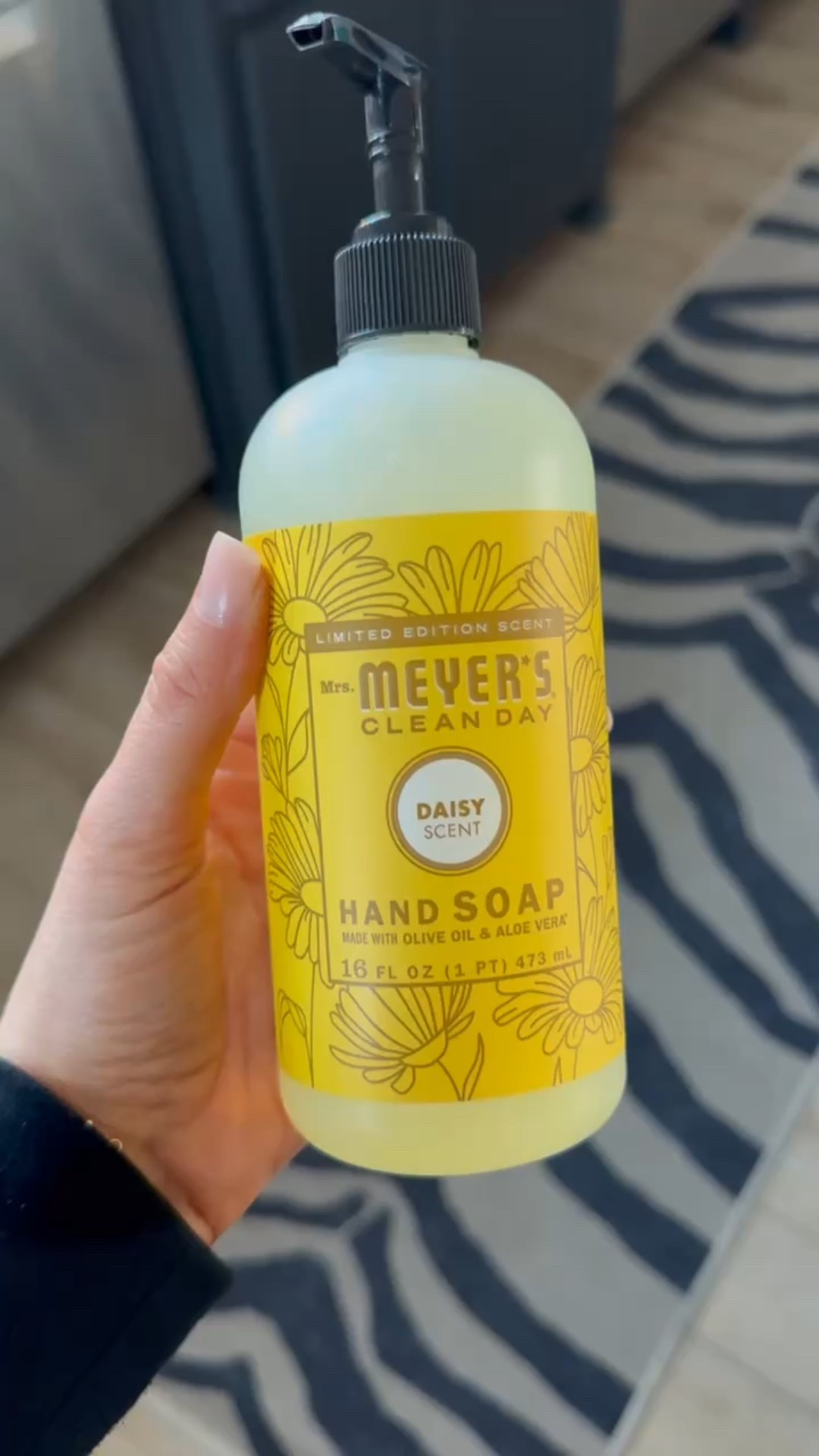 The best hand soap for spring!!!

#LTKSeasonal #LTKdayinmylife #LTKHome